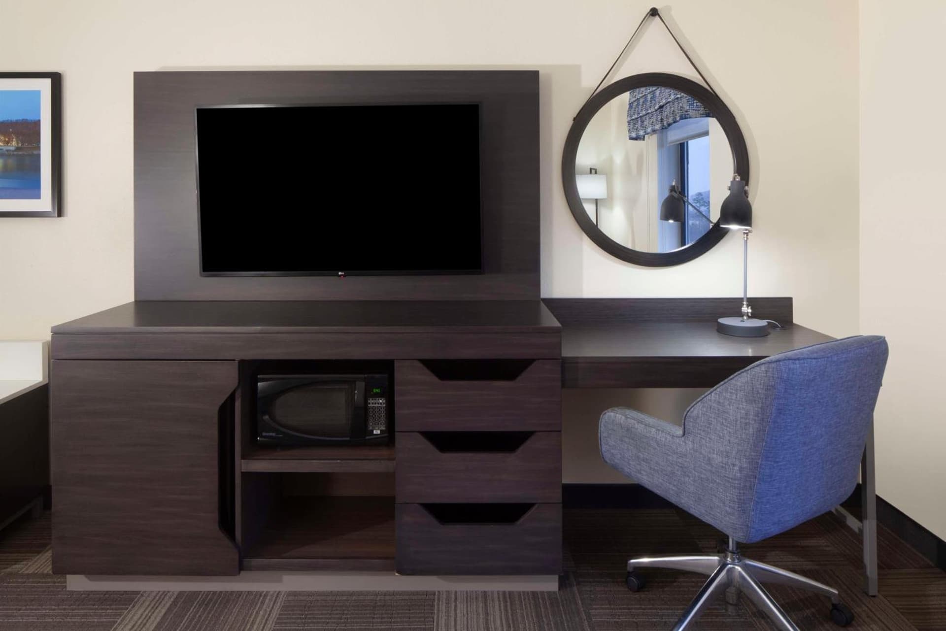 Hampton Inn Charleston-Southridge gallery photo in Charleston, WV — image 7