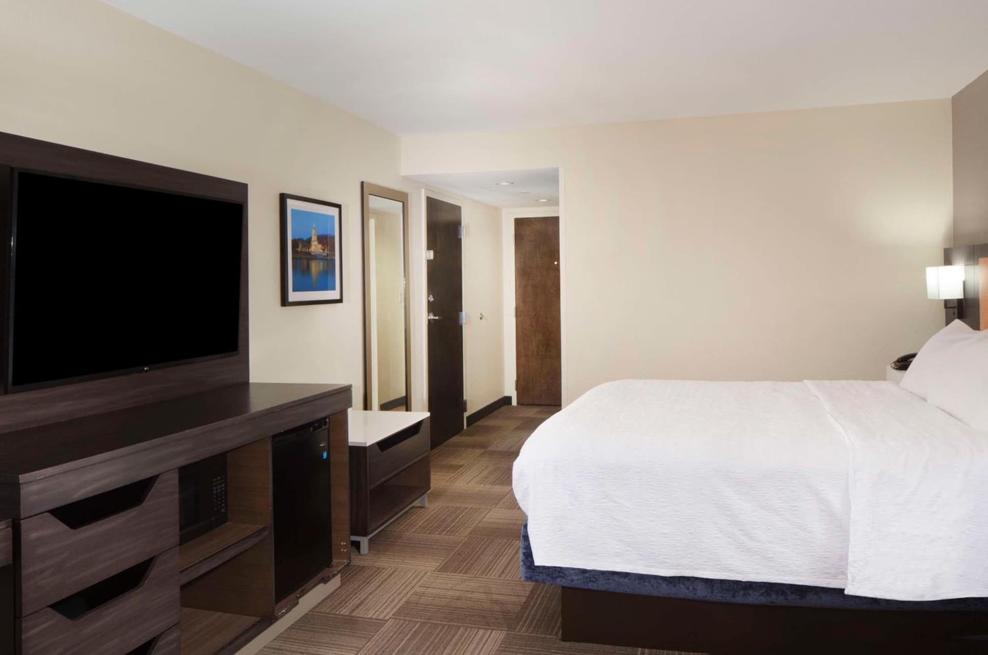 Hampton Inn Charleston-Southridge gallery photo in Charleston, WV — image 15