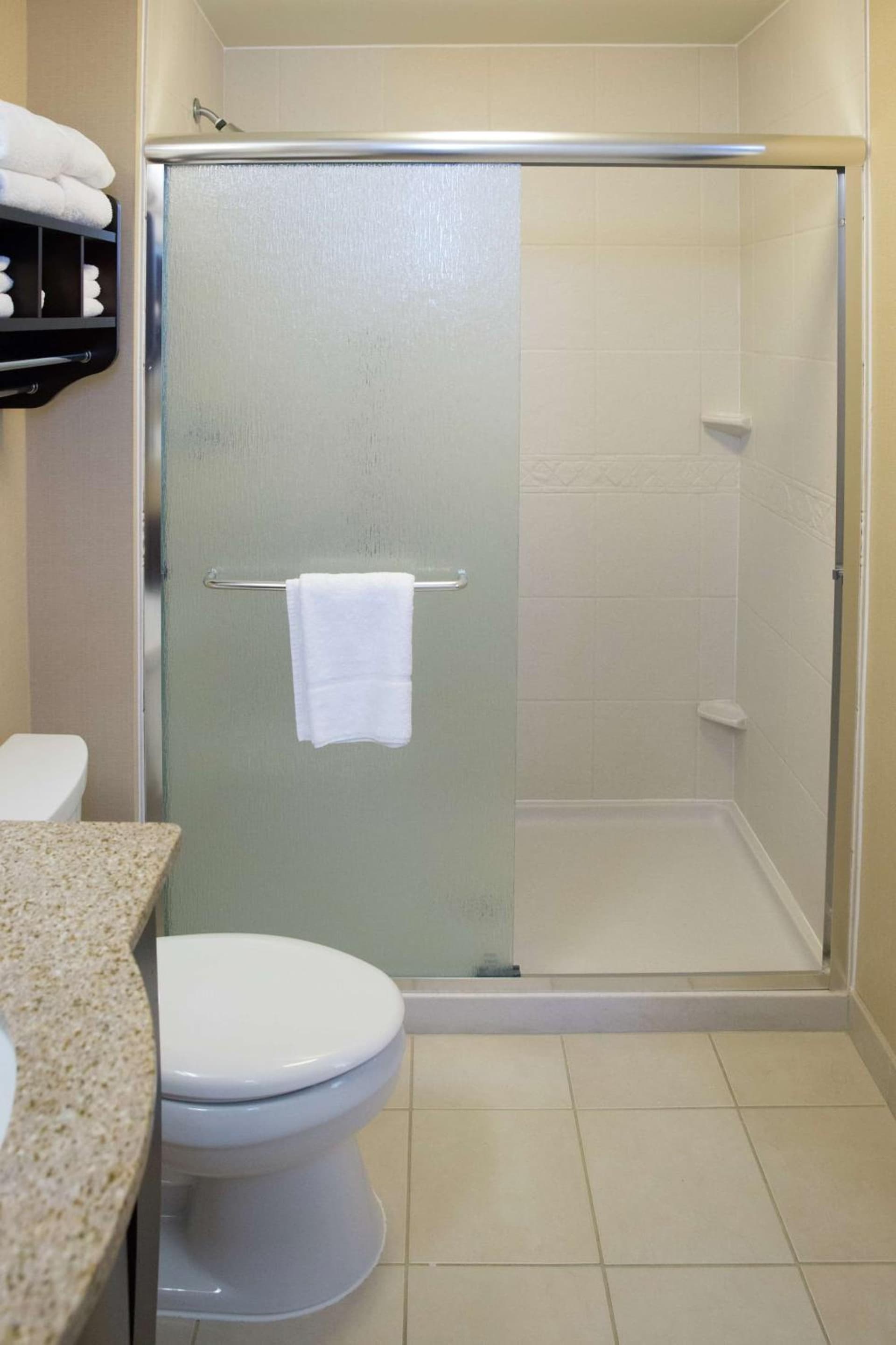 Hampton Inn & Suites Providence Downtown interior in Providence, RI — gallery photo 2