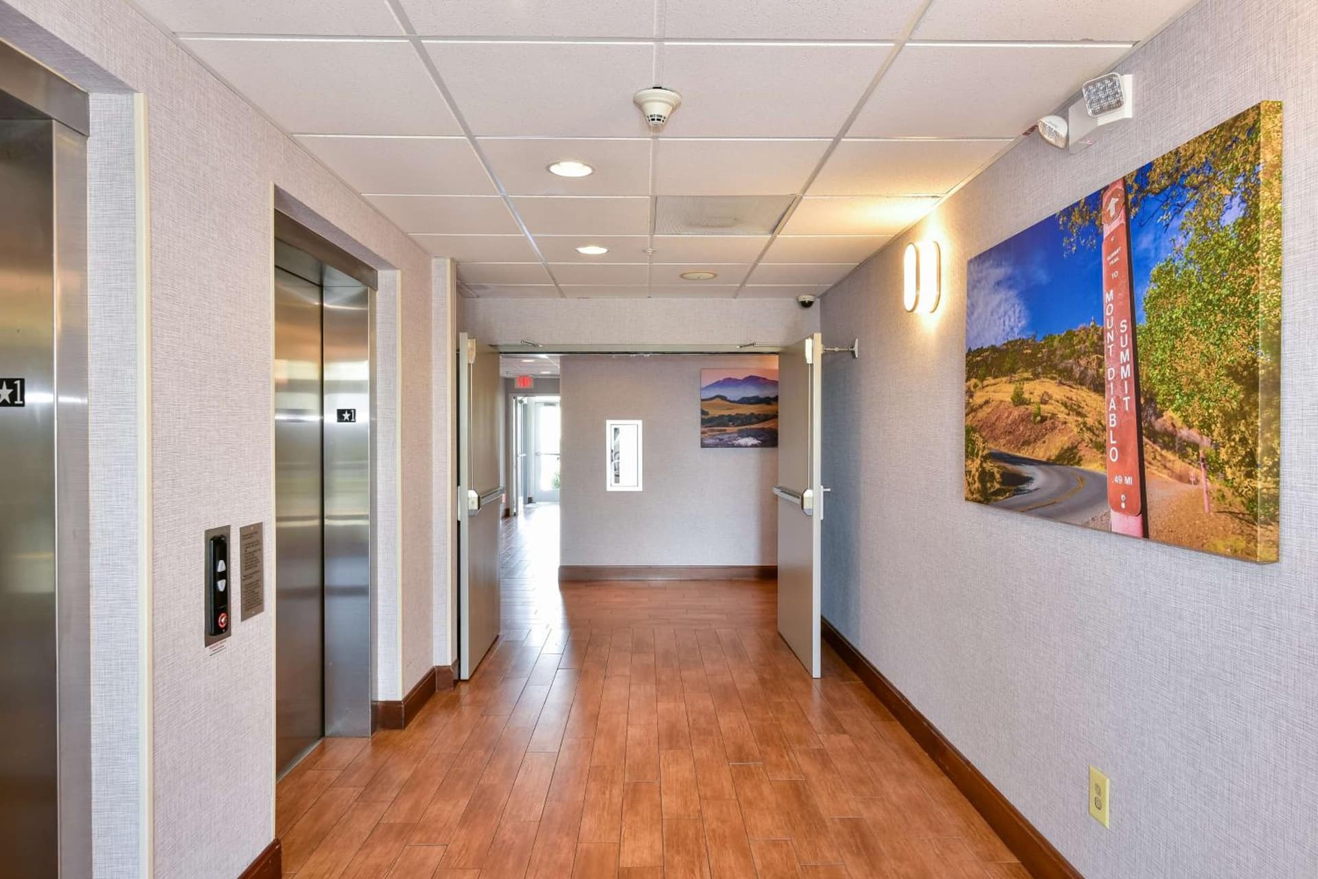 Hampton Inn & Suites Pittsburg gallery photo in Pittsburg, CA — image 95