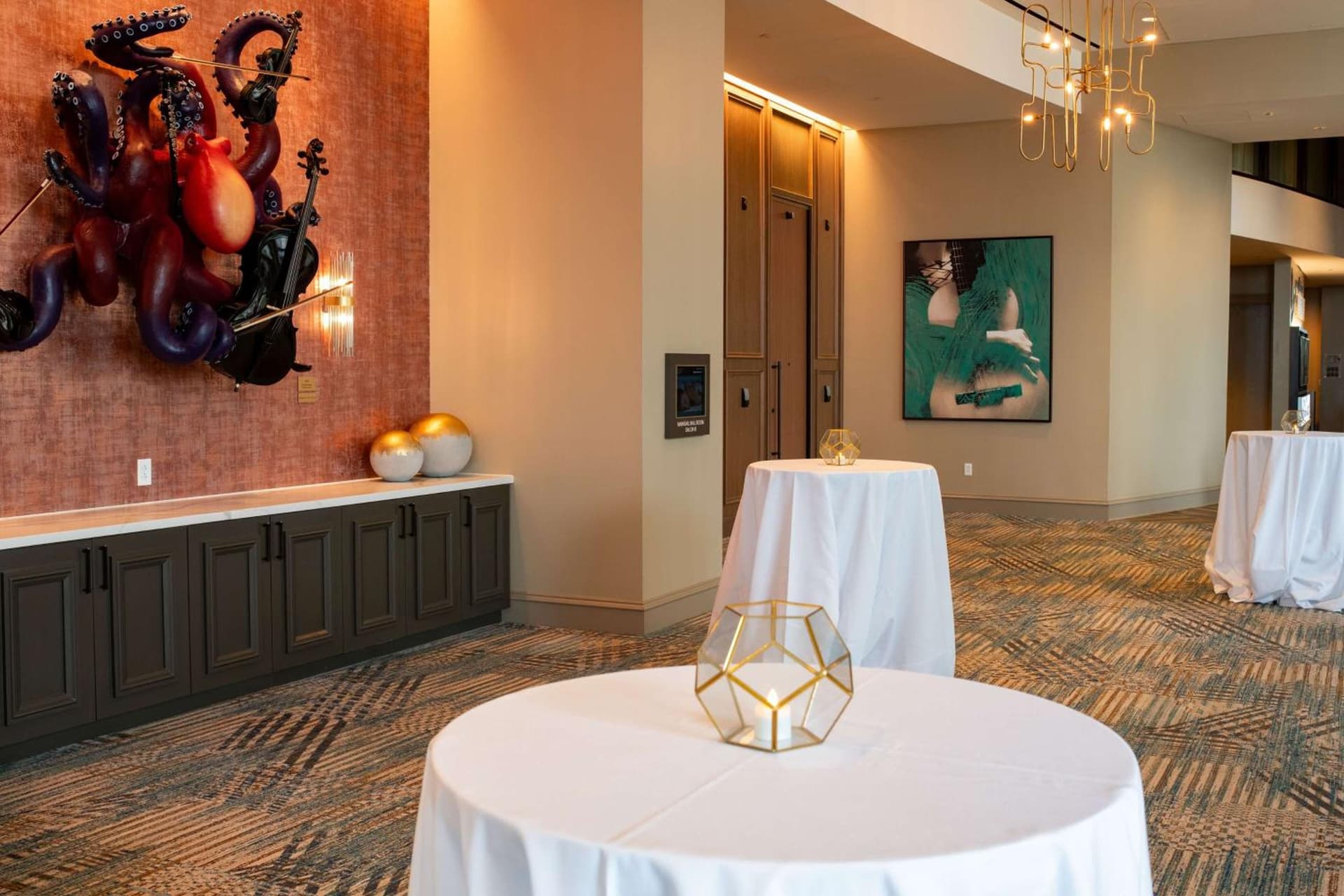 Embassy Suites By Hilton Virginia Beach Oceanfront Resort gallery photo in Virginia Beach, VA — image 37