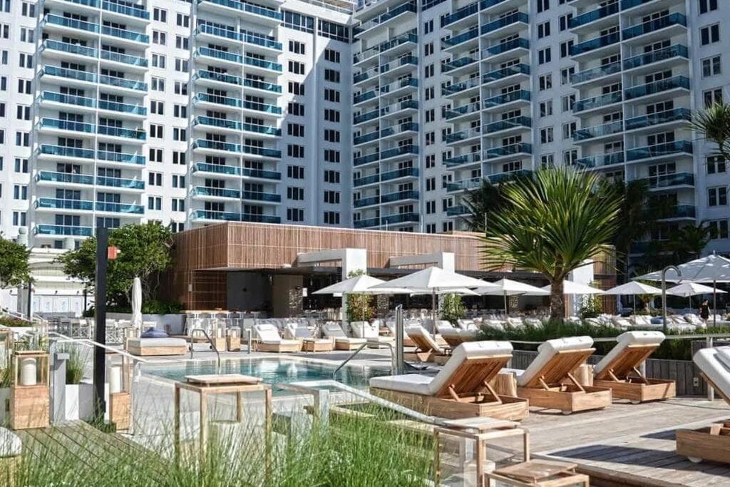 Oceanview 1 Hotel & Homes 1 Bedroom 1 and Half Bathrooms Luxe Condo with Balcony property views in Miami Beach, FL — gallery photo 3