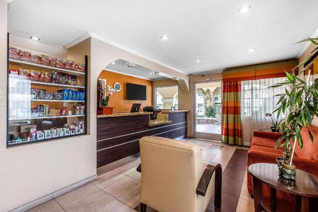 El Cajon San Diego East property views in El Cajon, CA — gallery photo 3
