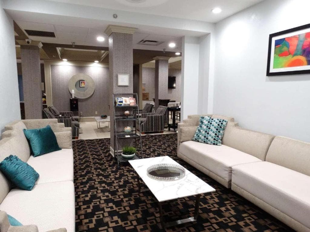 Overland Park Hotel gallery photo in Overland Park, KS — image 9