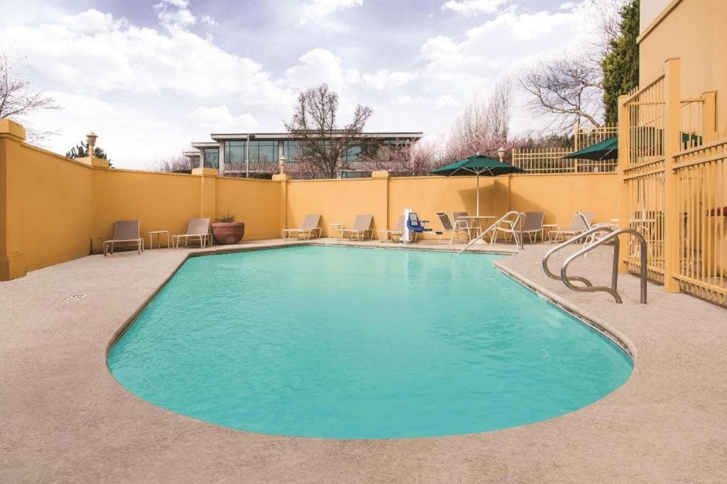 Seattle Bellevue/Kirkland property views in Kirkland, WA — gallery photo 3