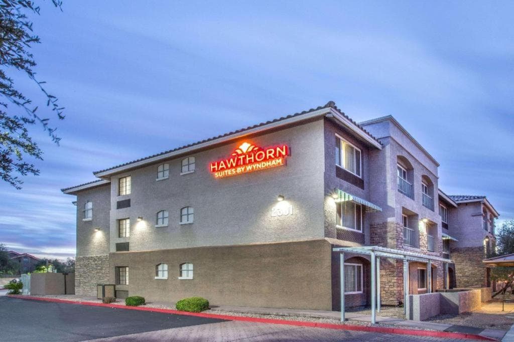 Hawthorn Suites by Wyndham Tempe/Mesa/Phoenix Area featured exterior or lobby in Phoenix, AZ — similar hotel