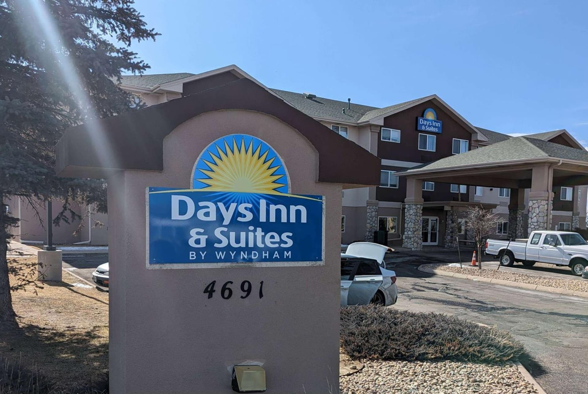Days Inn & Suites by Wyndham Castle Rock gallery photo in Castle Rock, CO — image 15