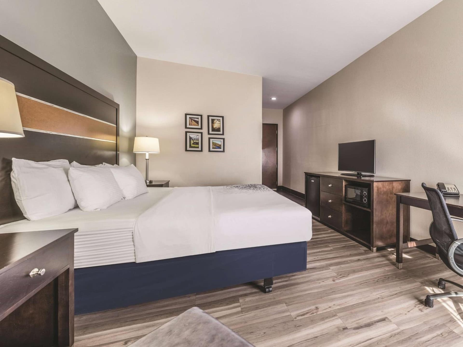 La Quinta by Wyndham Tulsa - Catoosa gallery photo in Catoosa, OK — image 29