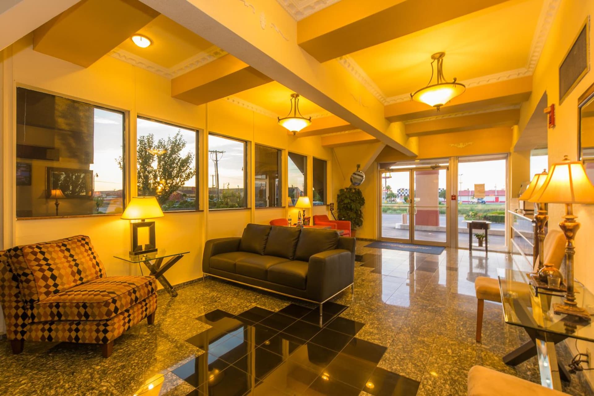 Howard Johnson by Wyndham Oklahoma City OKC Airport, Fairgrounds, I40 gallery photo in Oklahoma City, OK — image 13