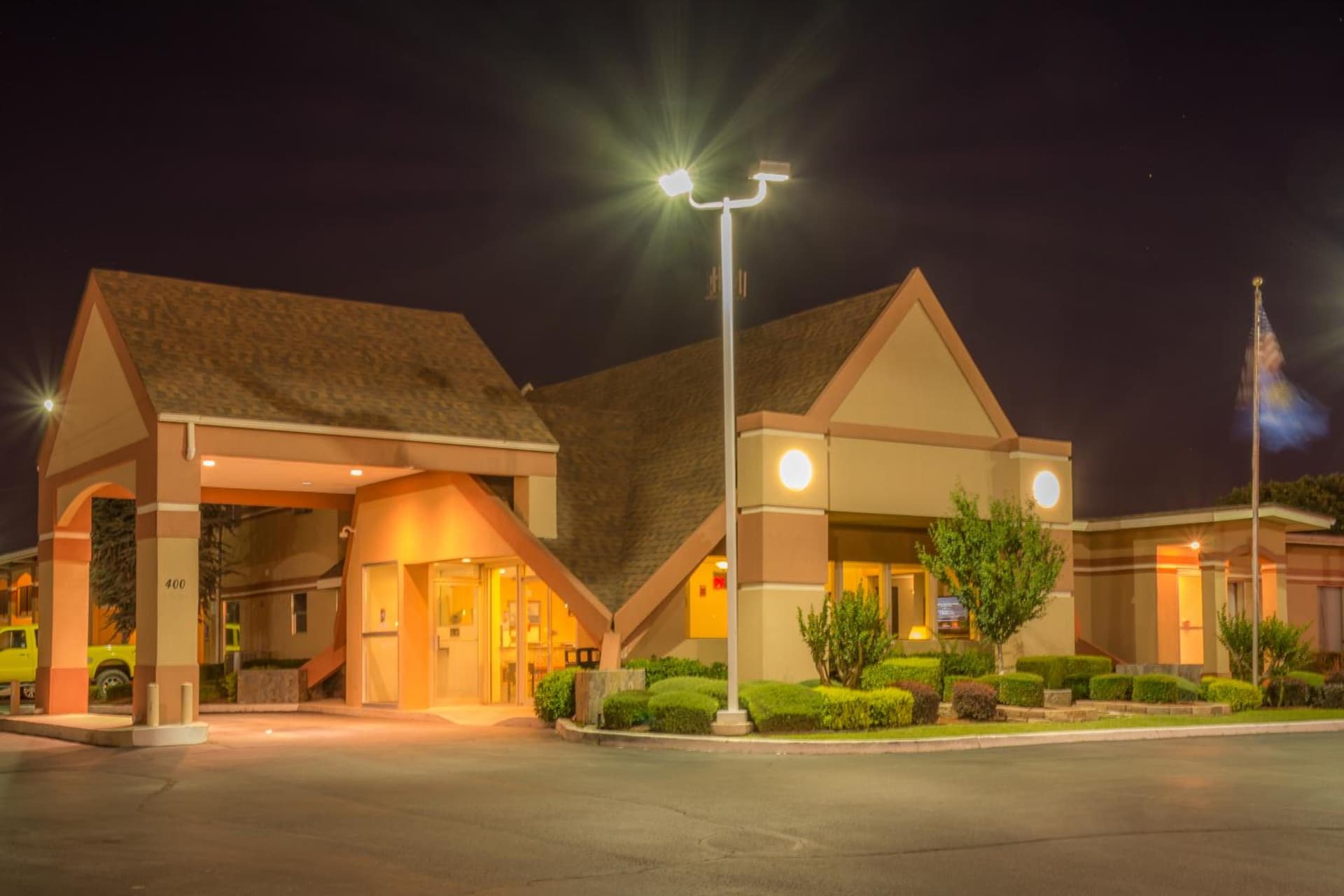 Howard Johnson by Wyndham Oklahoma City OKC Airport, Fairgrounds, I40 gallery photo in Oklahoma City, OK — image 15