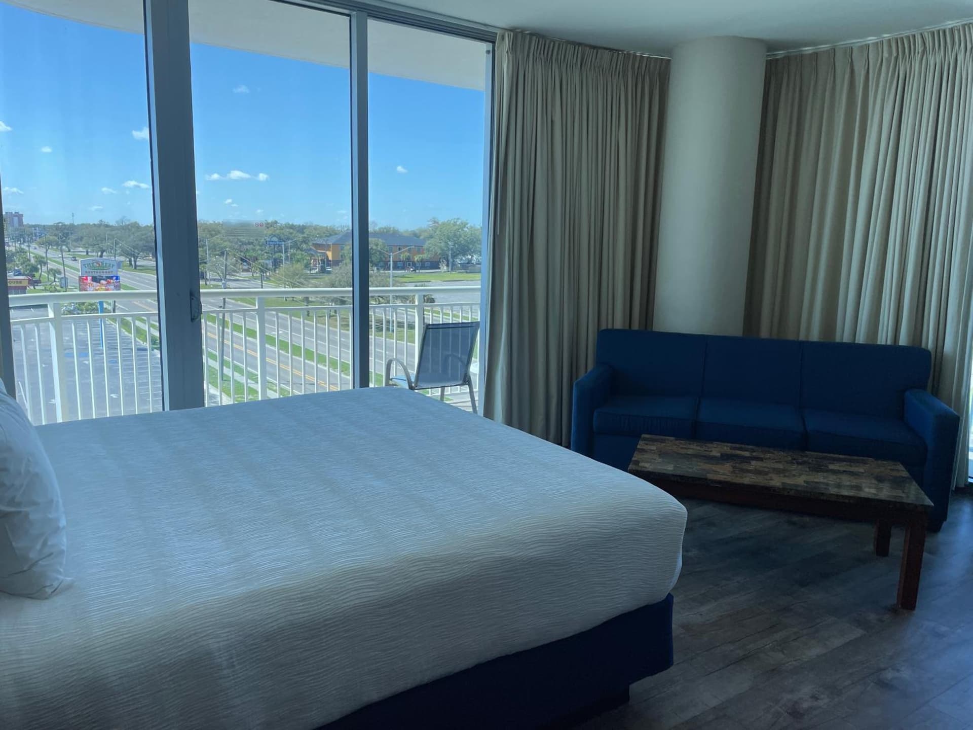 South Beach Biloxi Hotel & Suites gallery photo in Biloxi, MS — image 38