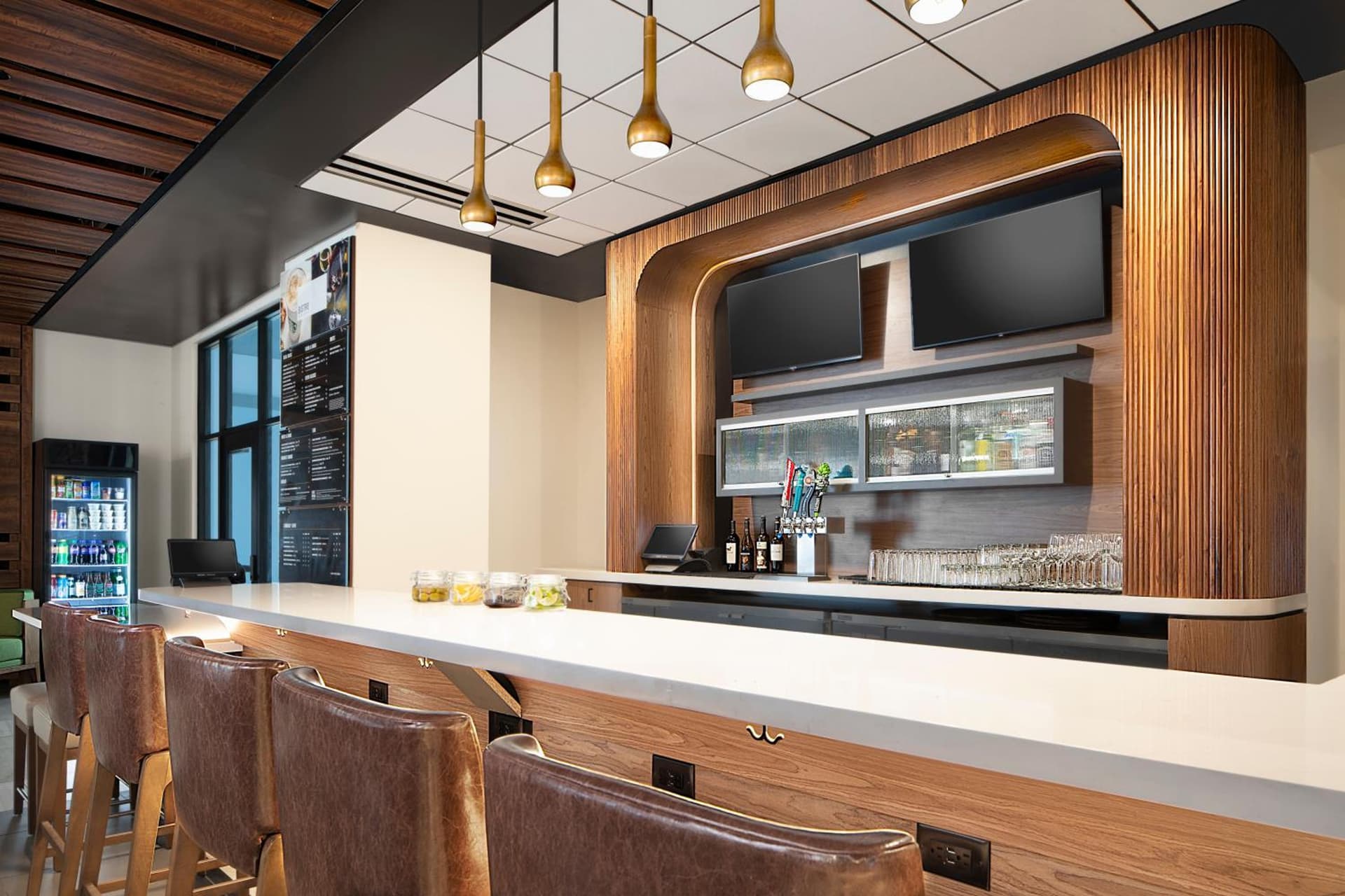 Courtyard by Marriott Seattle SeaTac Airport gallery photo in Seattle, WA — image 24