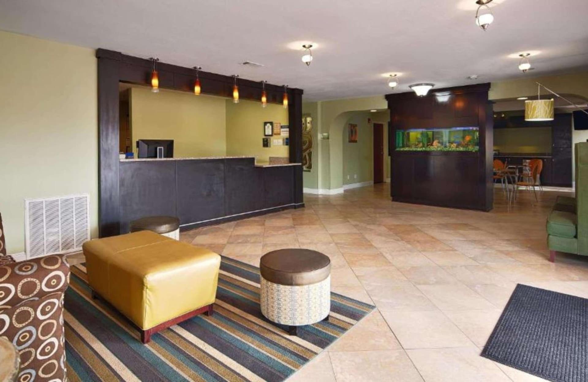 Best Western Zachary Inn interior in Zachary, LA — gallery photo 2