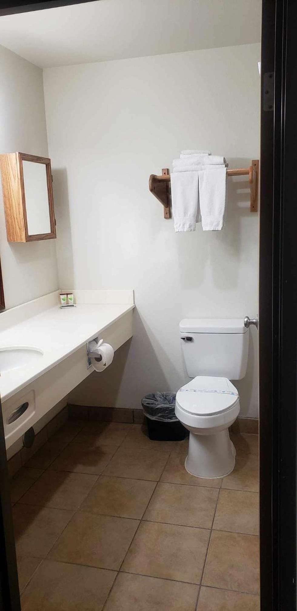 FairBridge Inn & Suites Sunnyside gallery photo in Sunnyside, WA — image 48