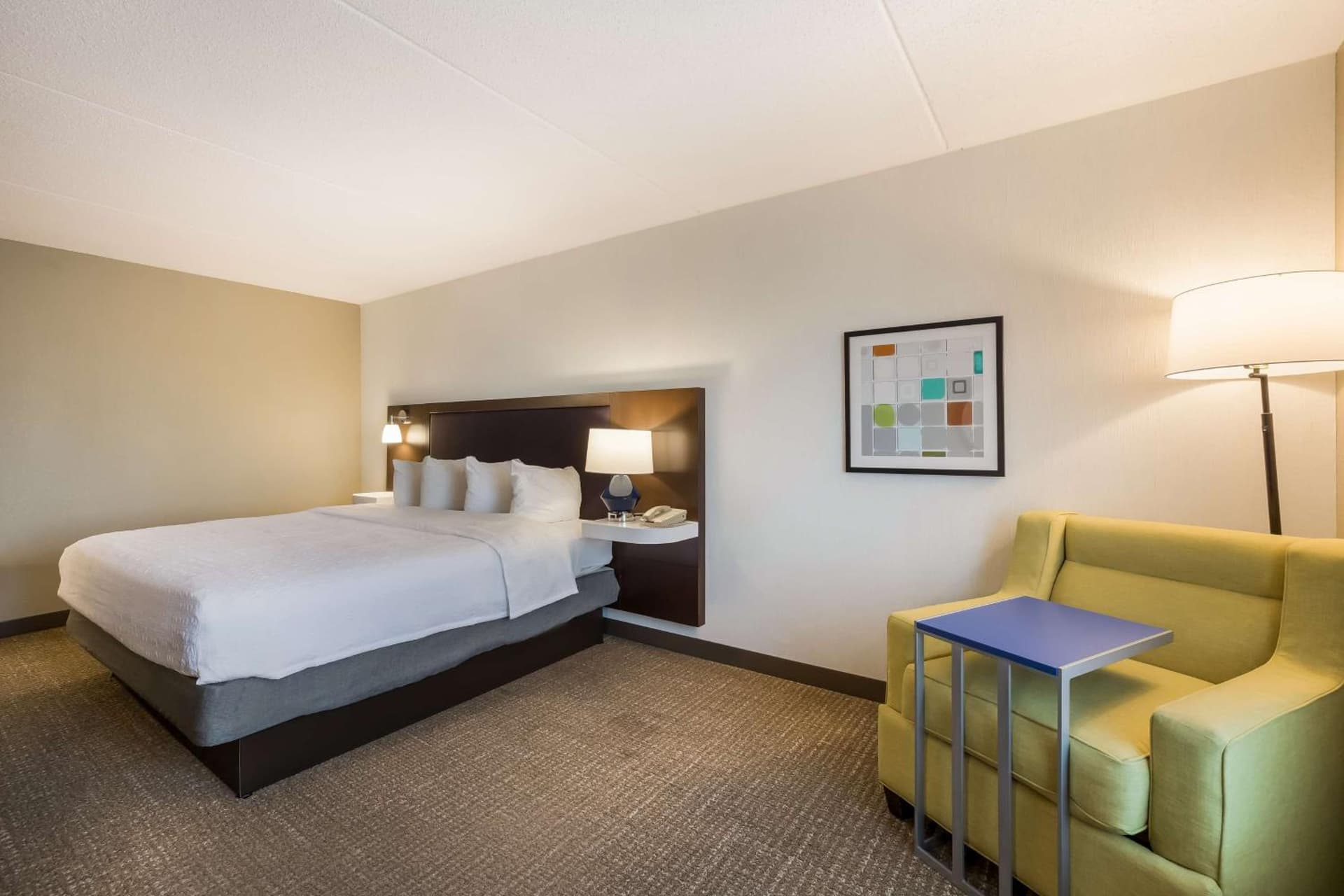 Hampton Inn McHenry gallery photo in McHenry, IL — image 26