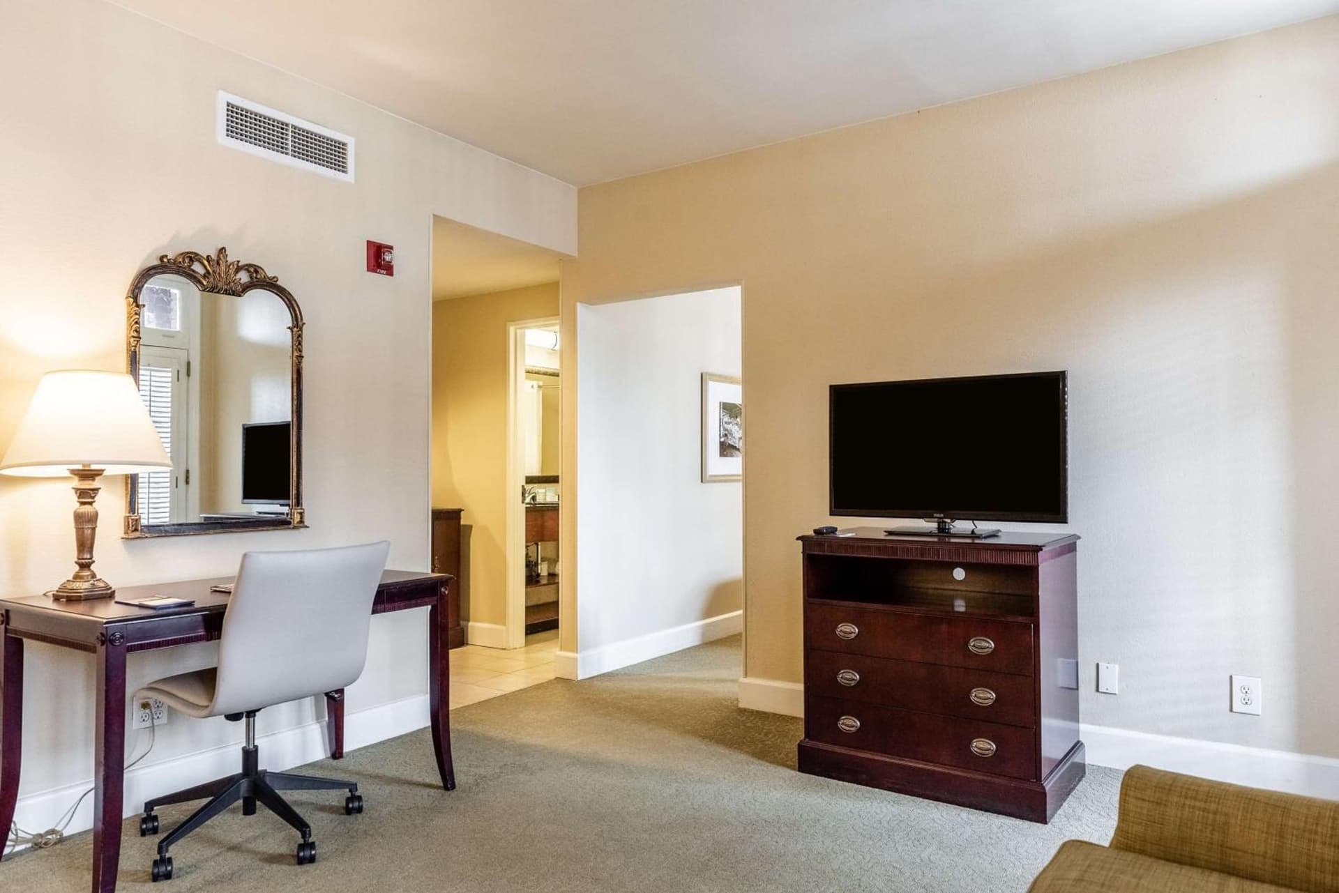 Hampton Inn & Suites Birmingham-Downtown-Tutwiler gallery photo in Birmingham, AL — image 15