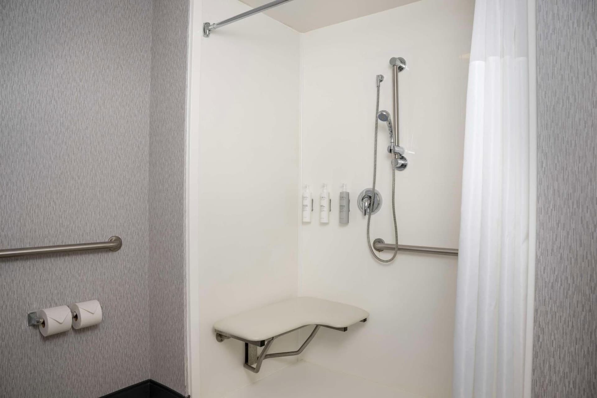 Hampton Inn Easton gallery photo in Easton, PA — image 17