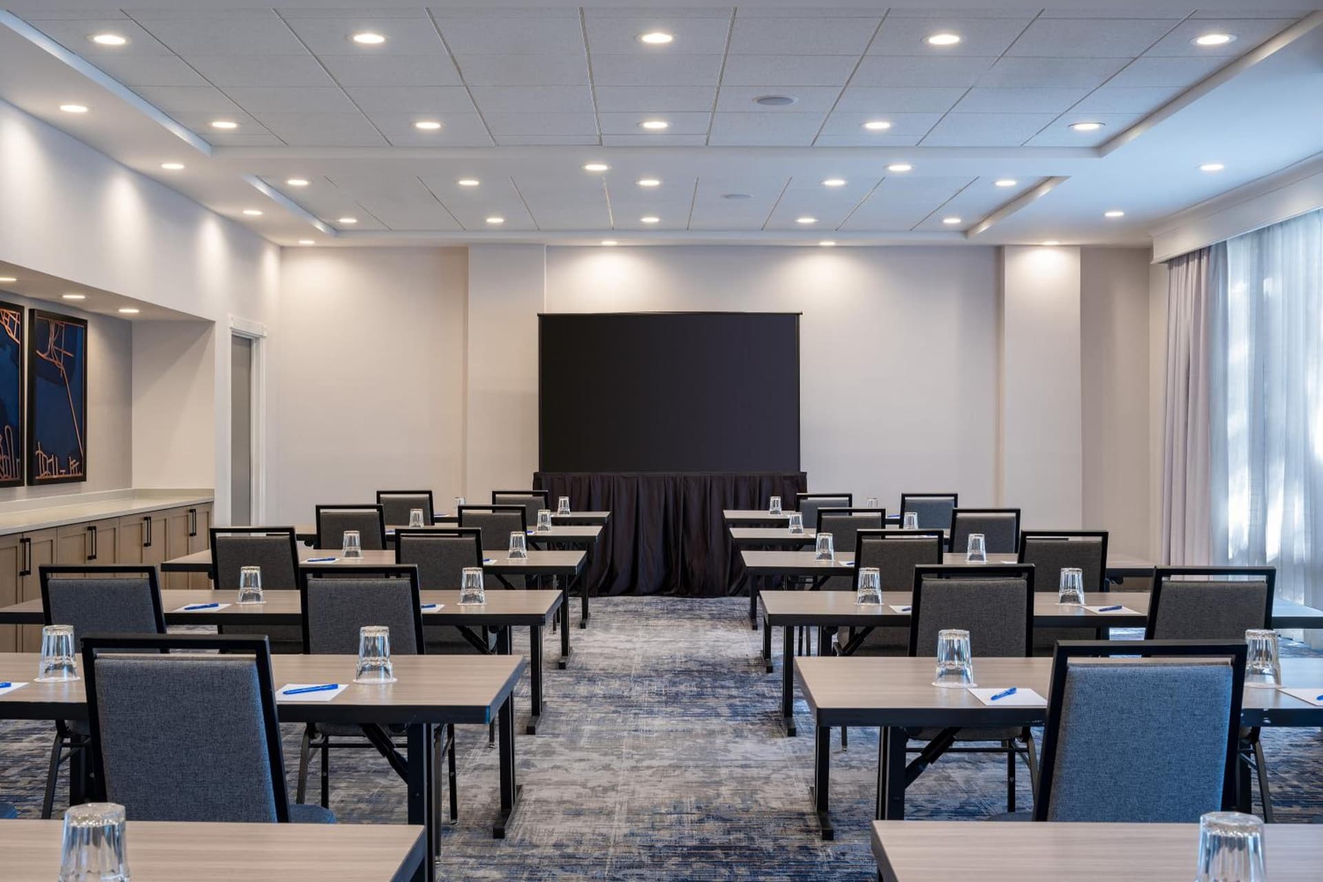 Delta Hotels by Marriott Jacksonville Deerwood gallery photo in Jacksonville, FL — image 52