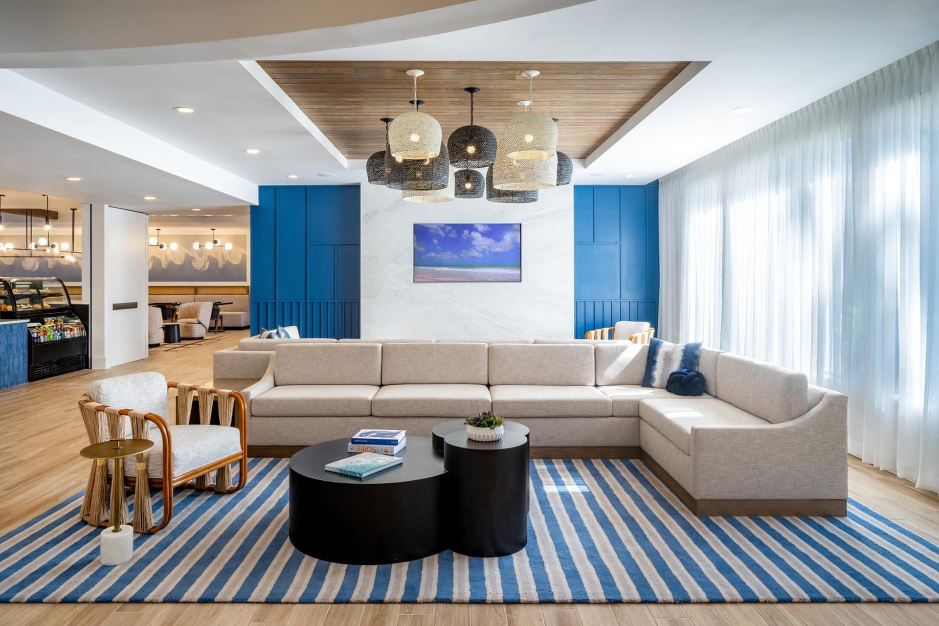 Delta Hotels by Marriott Jacksonville Deerwood gallery photo in Jacksonville, FL — image 4