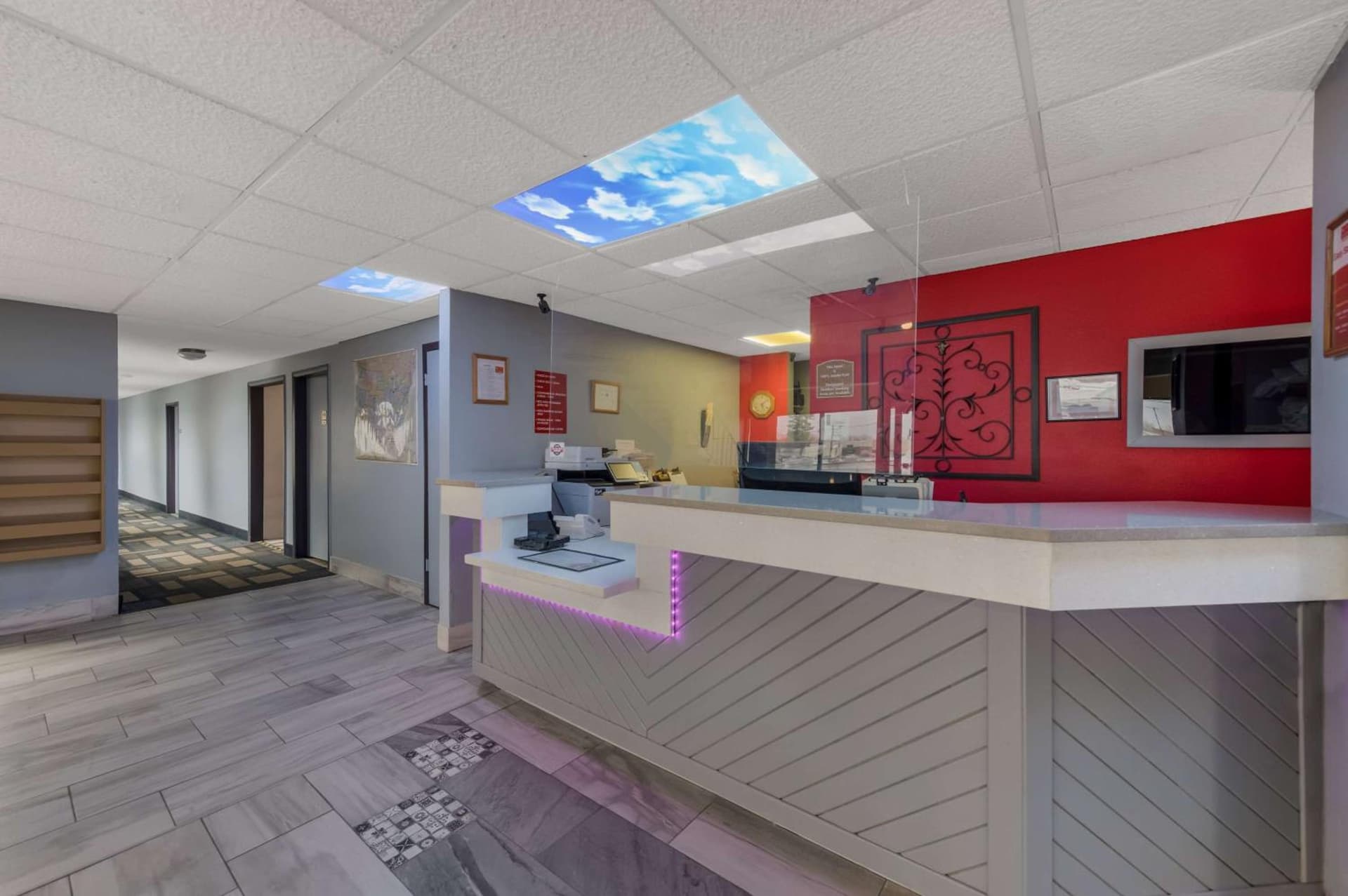 Baymont by Wyndham Iron Mountain interior in Iron Mountain, MI — gallery photo 2