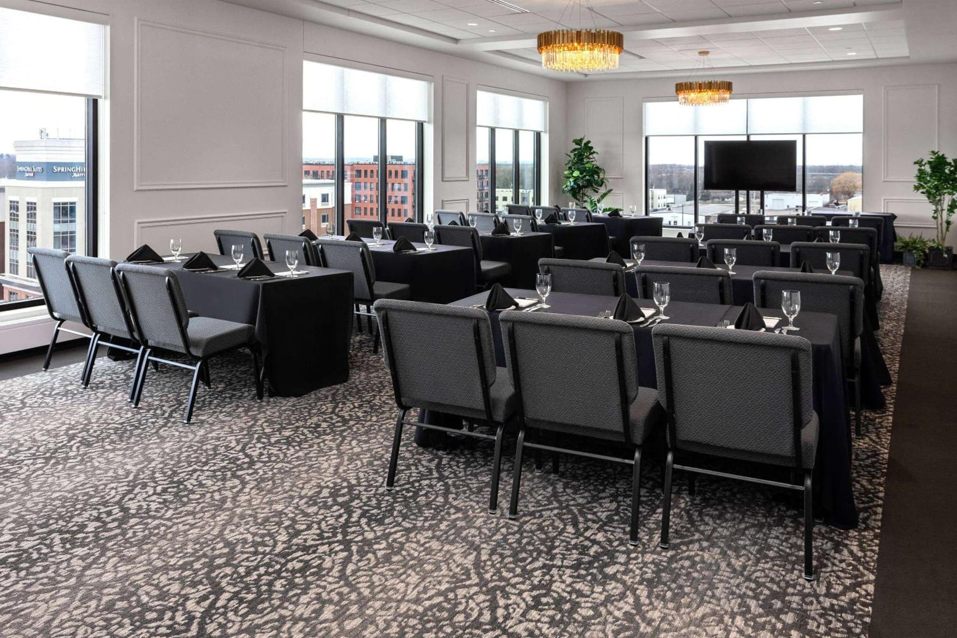 Legacy Hotel, Trademark Collection by Wyndham gallery photo in Green Bay, WI — image 4