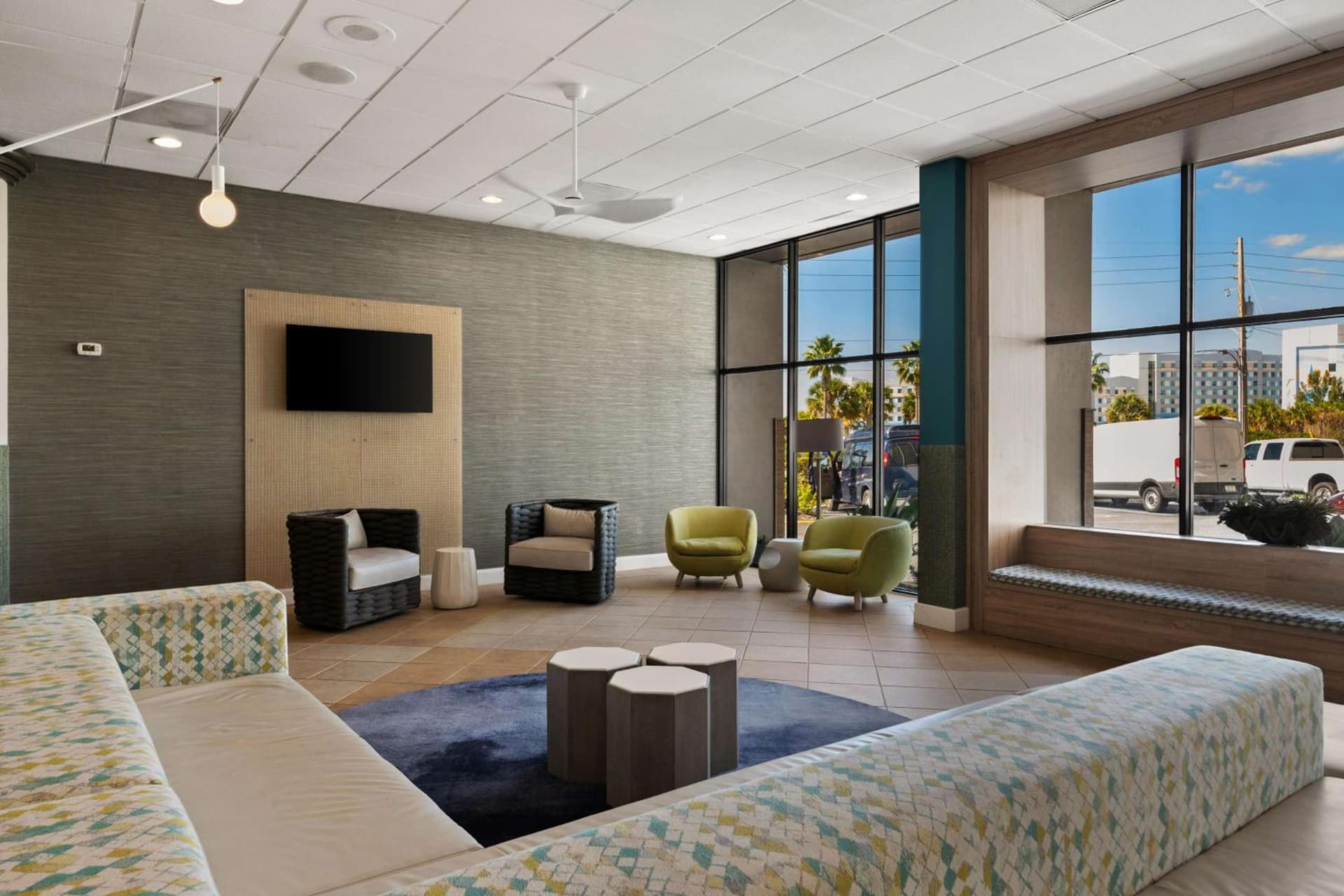 Best Western Orlando Gateway Hotel property views in Orlando, FL — gallery photo 3