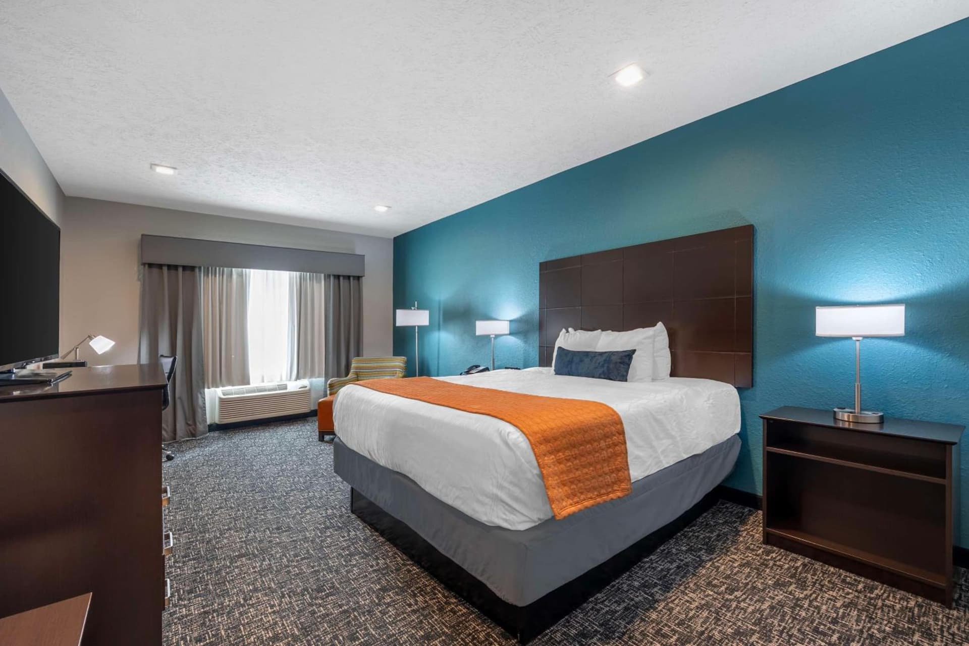 Best Western Plus Owensboro interior in Owensboro, KY — gallery photo 2