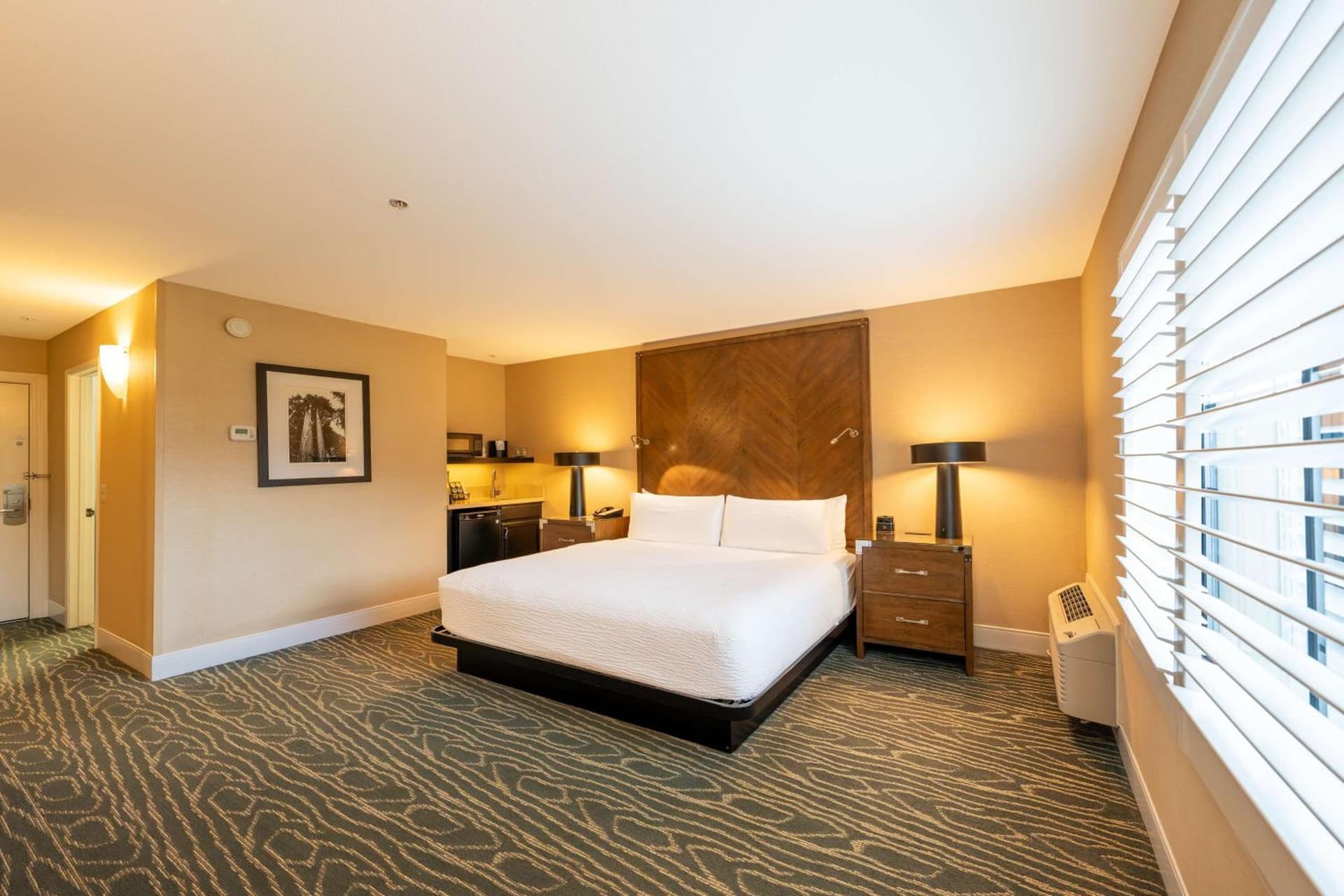 Best Western Plus Stevenson Manor property views in Calistoga, CA — gallery photo 3