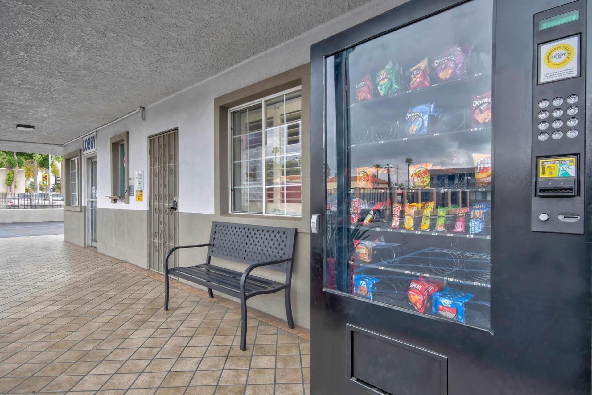 Studio 6 Suites San Bernardino, CA gallery photo in San Bernardino, CA — image 39