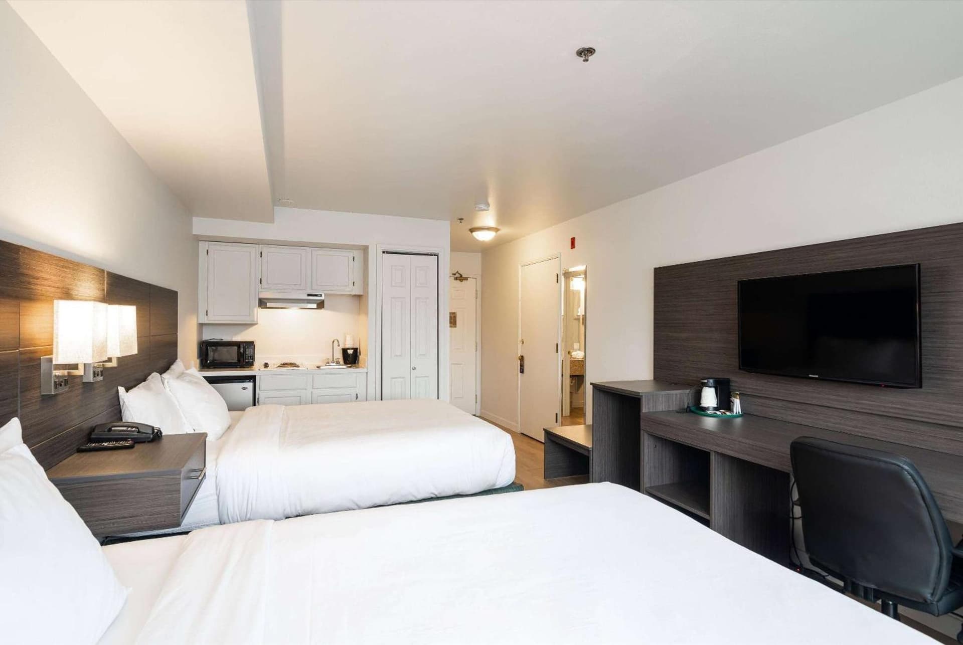 Baymont INN & Suites by Wyndham gallery photo in Bellingham, WA — image 45