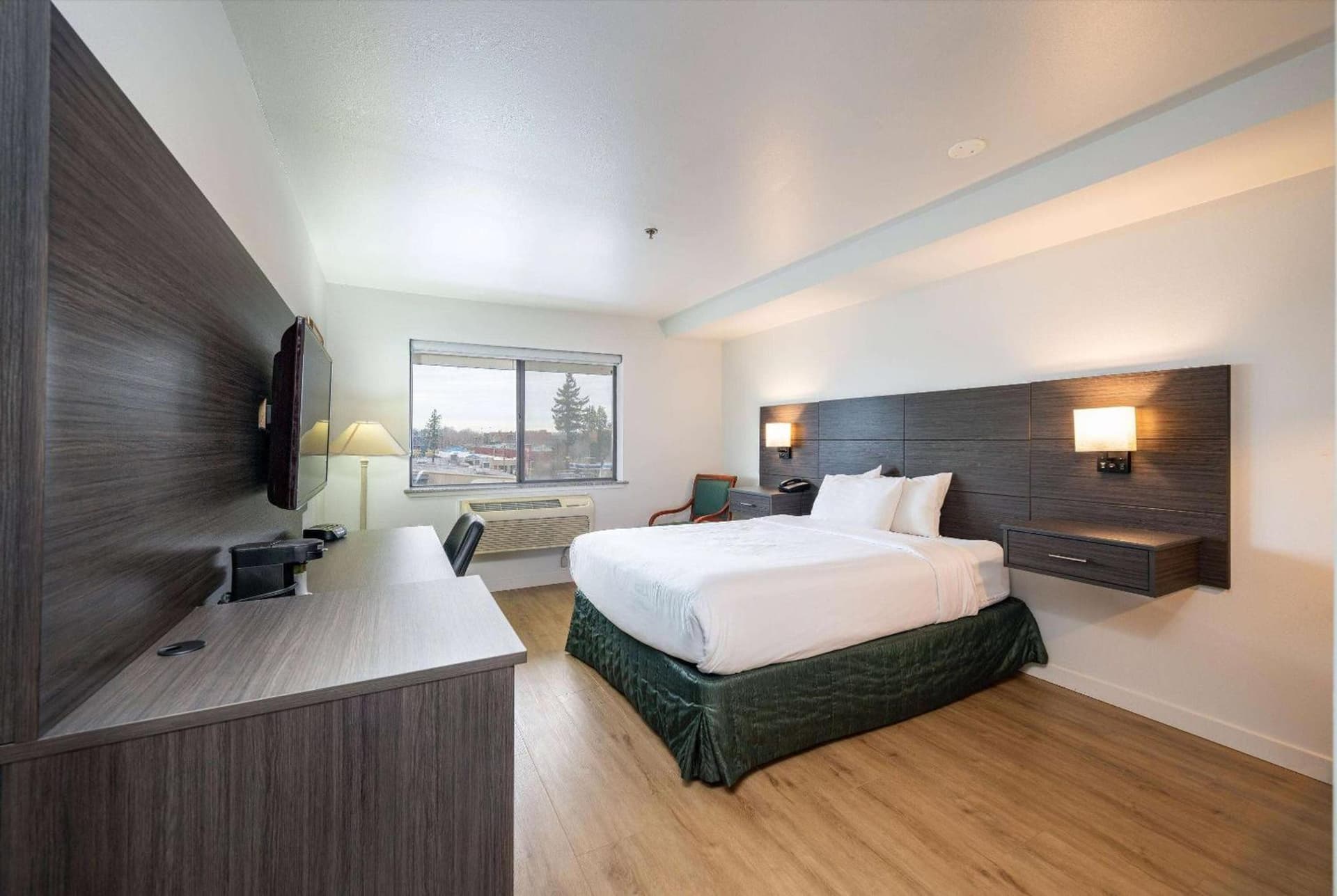Baymont INN & Suites by Wyndham gallery photo in Bellingham, WA — image 63