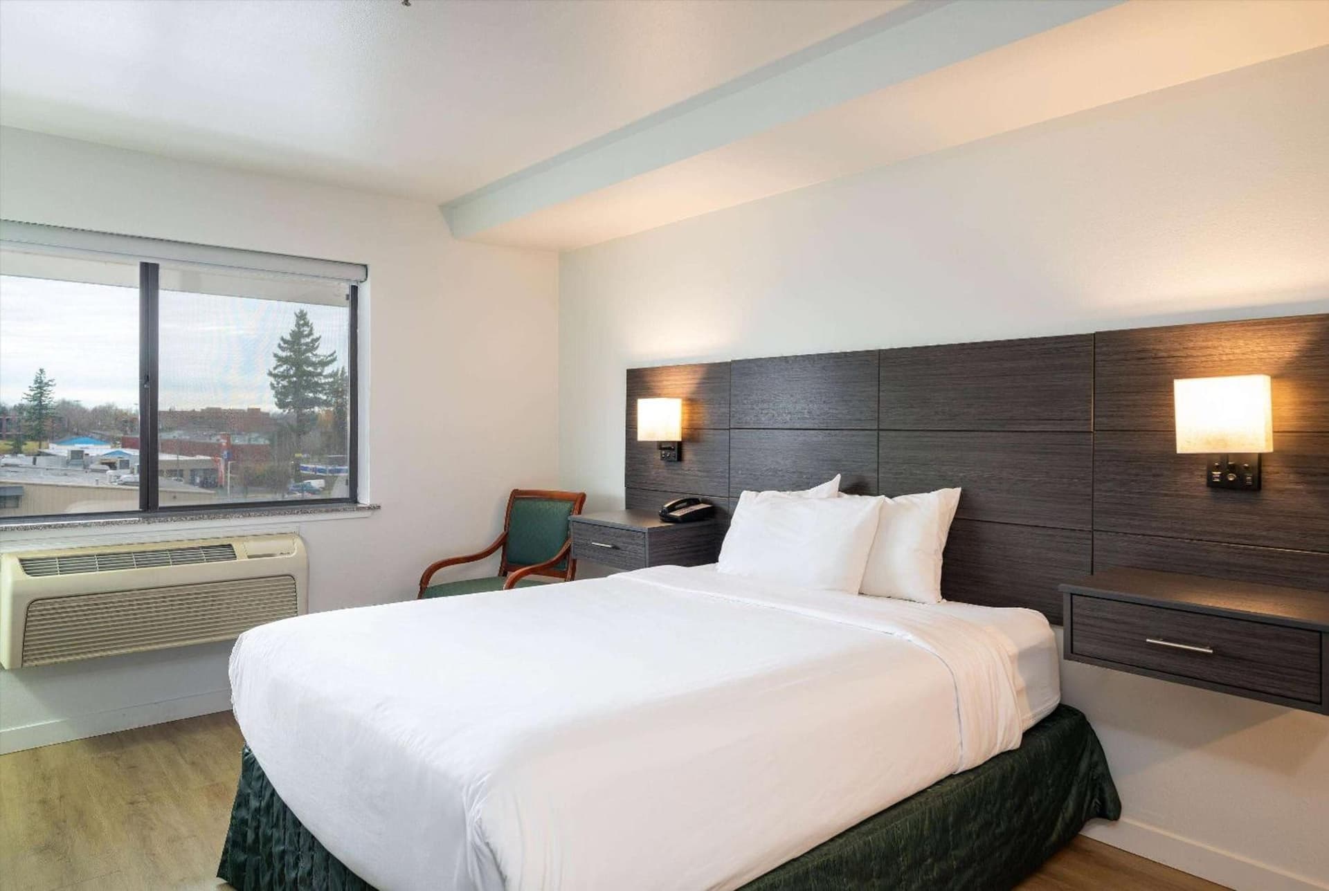 Baymont INN & Suites by Wyndham gallery photo in Bellingham, WA — image 54
