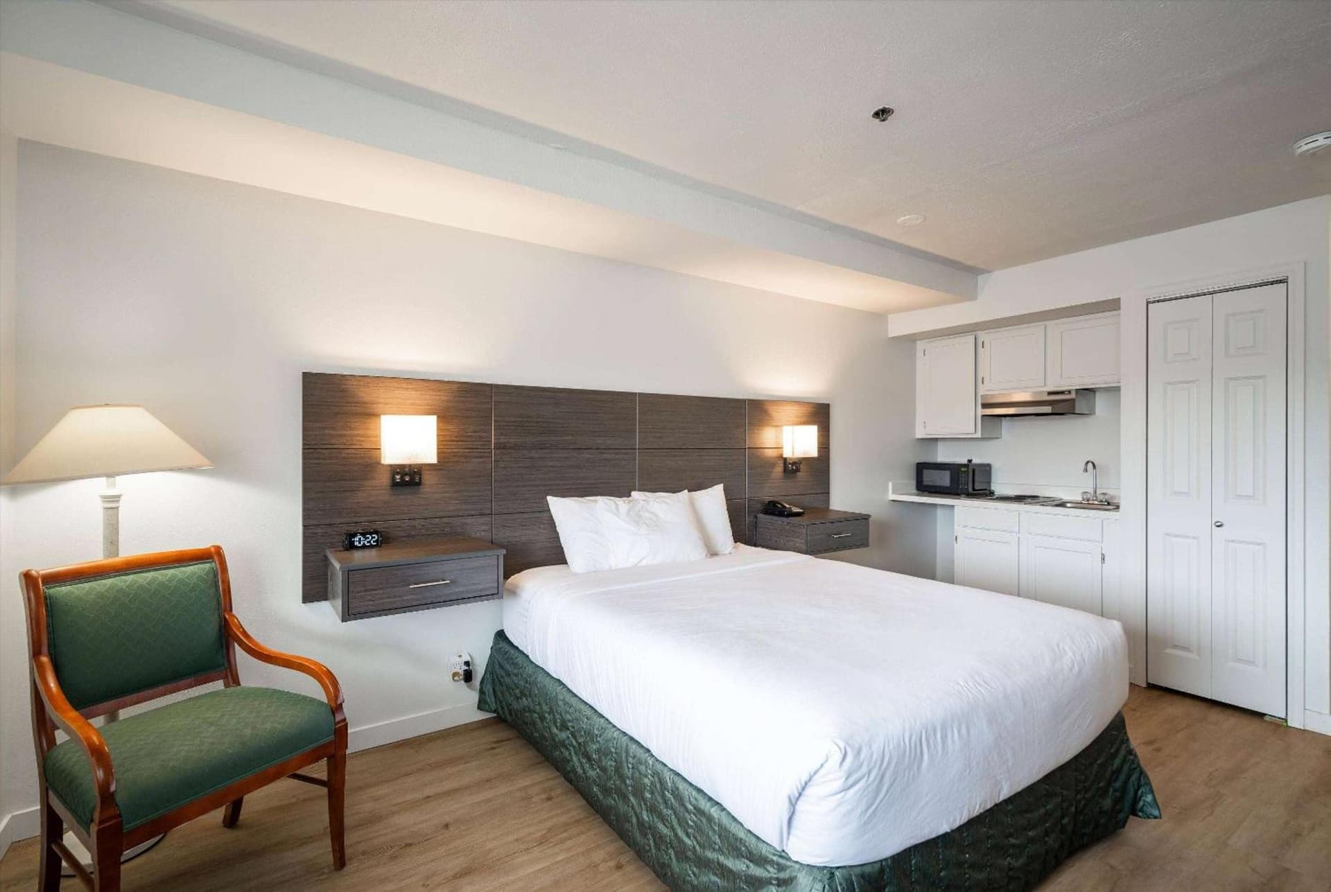 Baymont INN & Suites by Wyndham gallery photo in Bellingham, WA — image 43