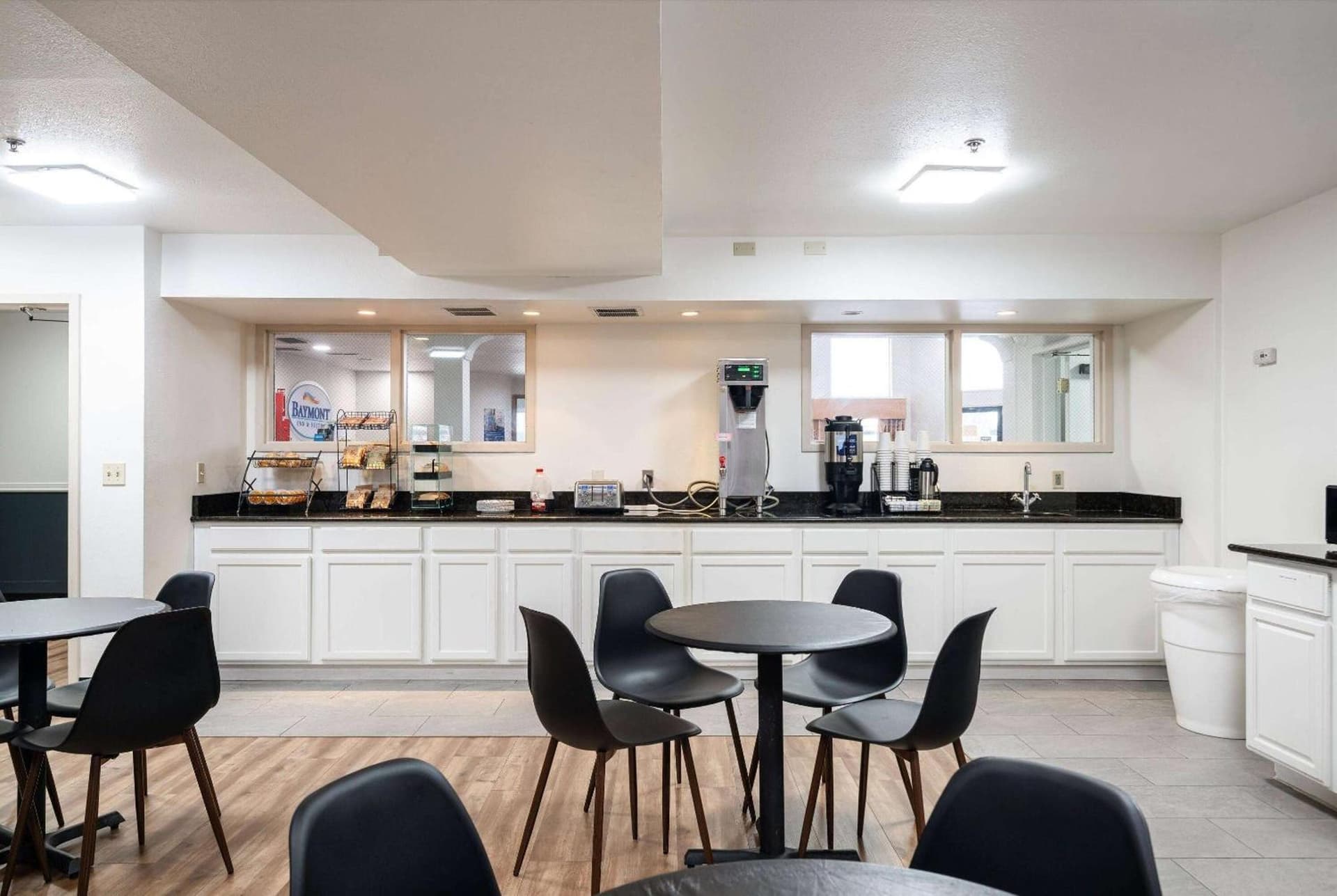 Baymont INN & Suites by Wyndham gallery photo in Bellingham, WA — image 26