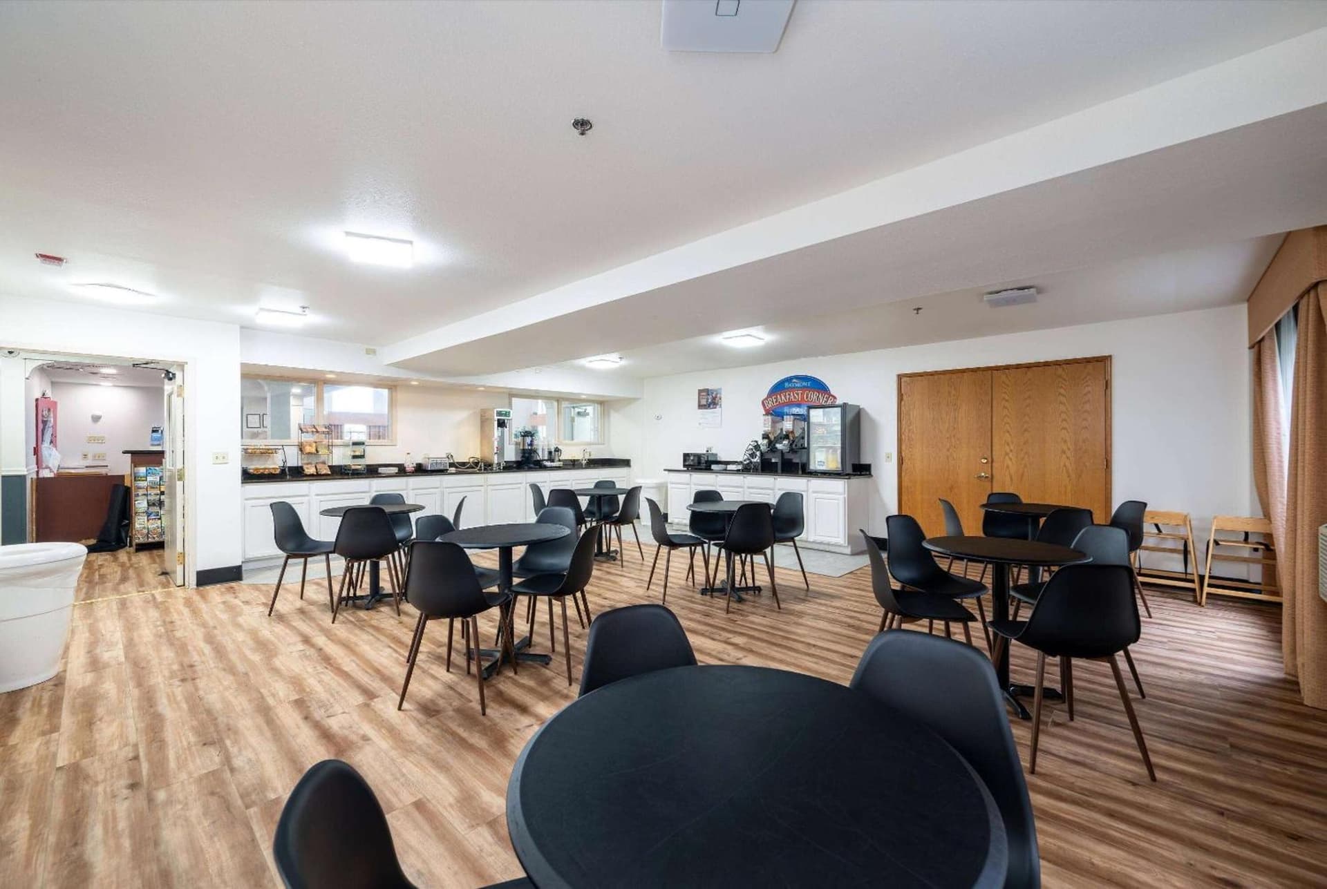 Baymont INN & Suites by Wyndham gallery photo in Bellingham, WA — image 68