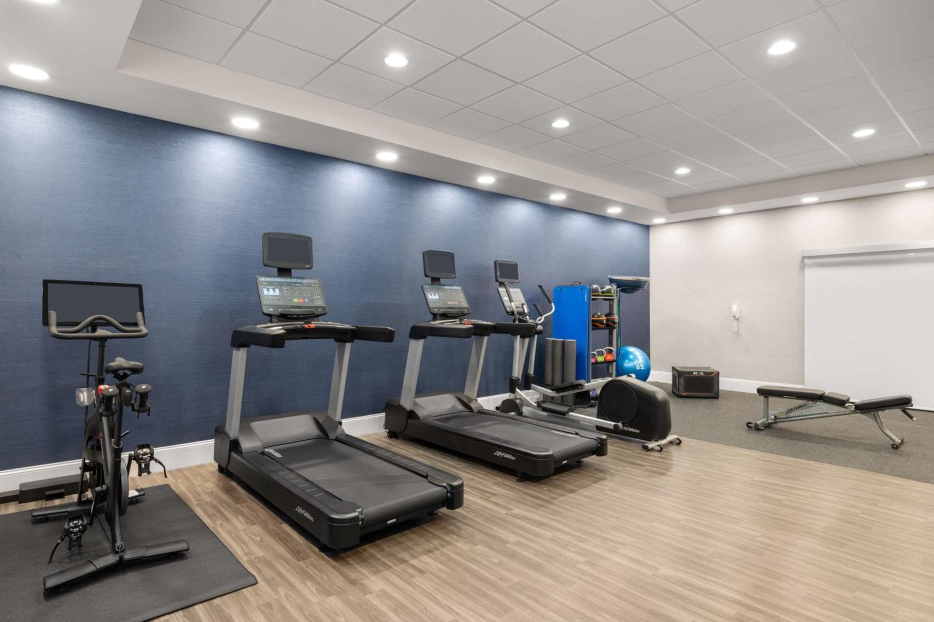 Hampton Inn Charleston North property views in Charleston, SC — gallery photo 3