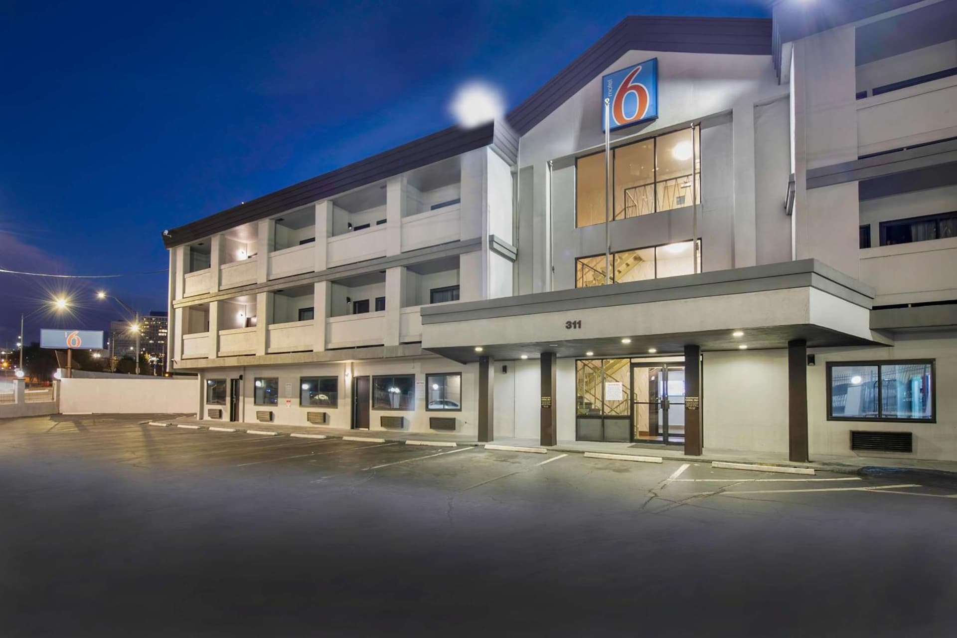 Motel 6-Atlanta, GA - Downtown featured exterior or lobby in Atlanta, GA — similar hotel