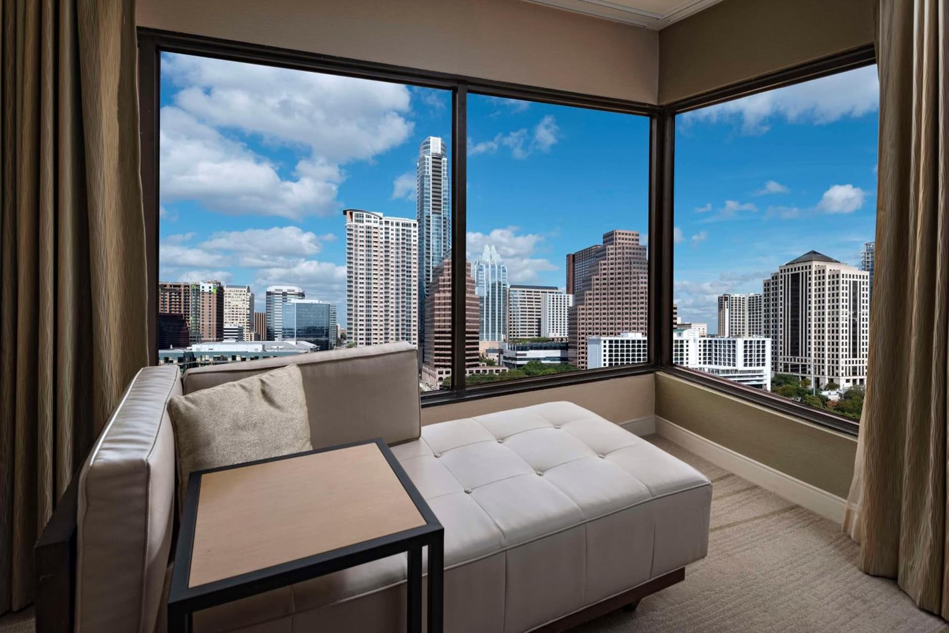 Hyatt Regency Austin interior in Austin, TX — gallery photo 2