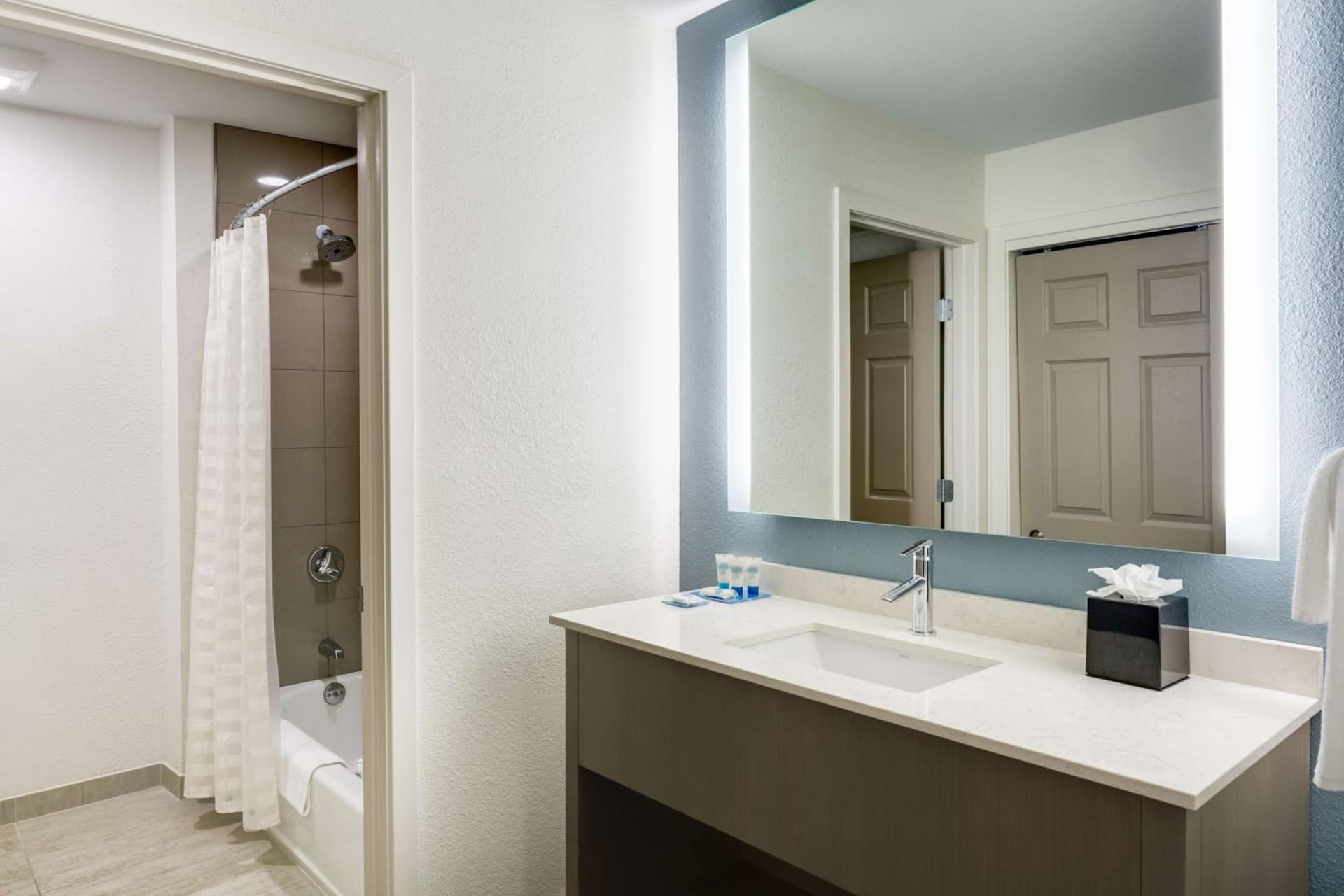 Hyatt House Boston Waltham gallery photo in Waltham, MA — image 7
