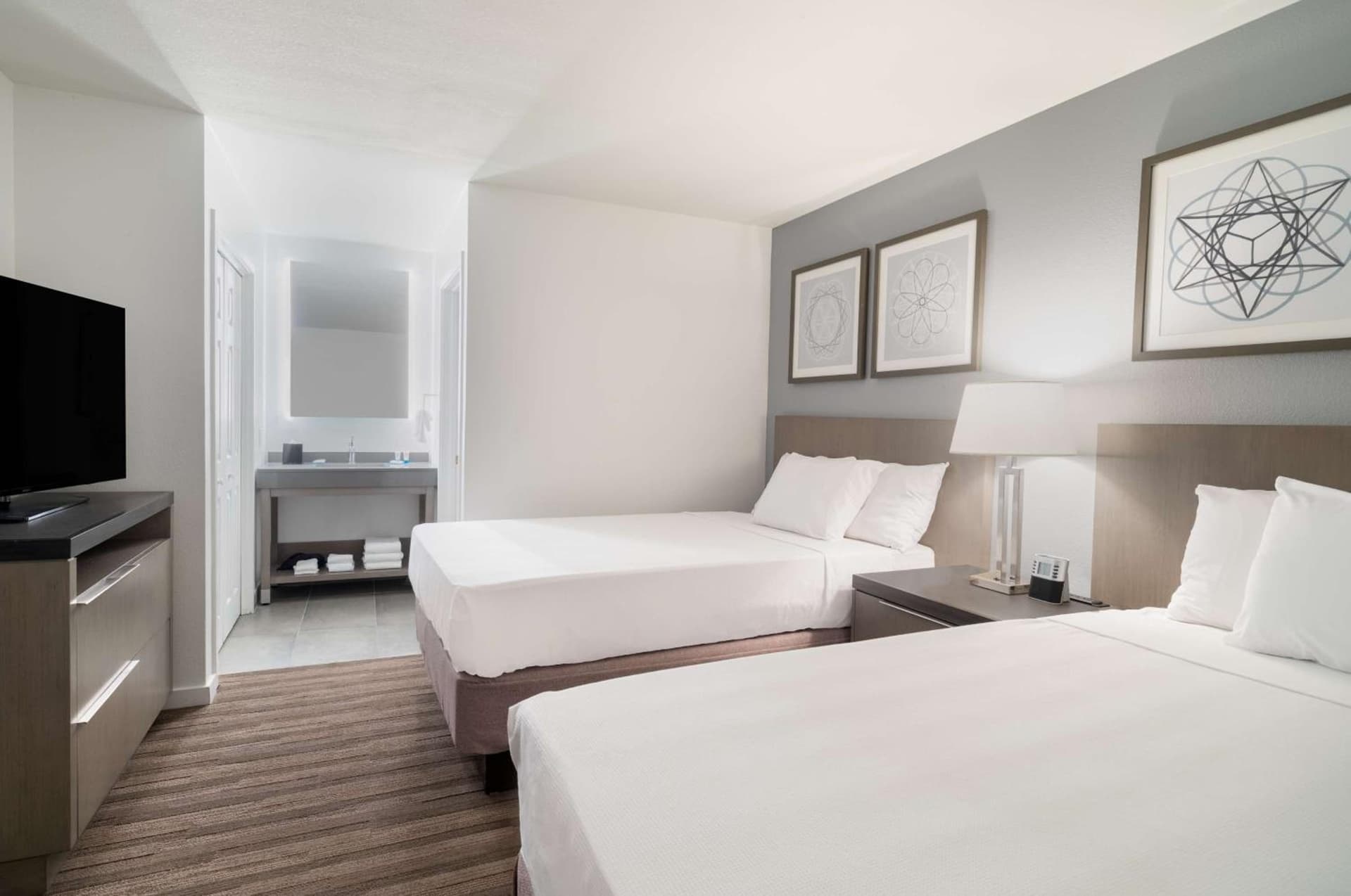 Hyatt House White Plains gallery photo in White Plains, NY — image 35