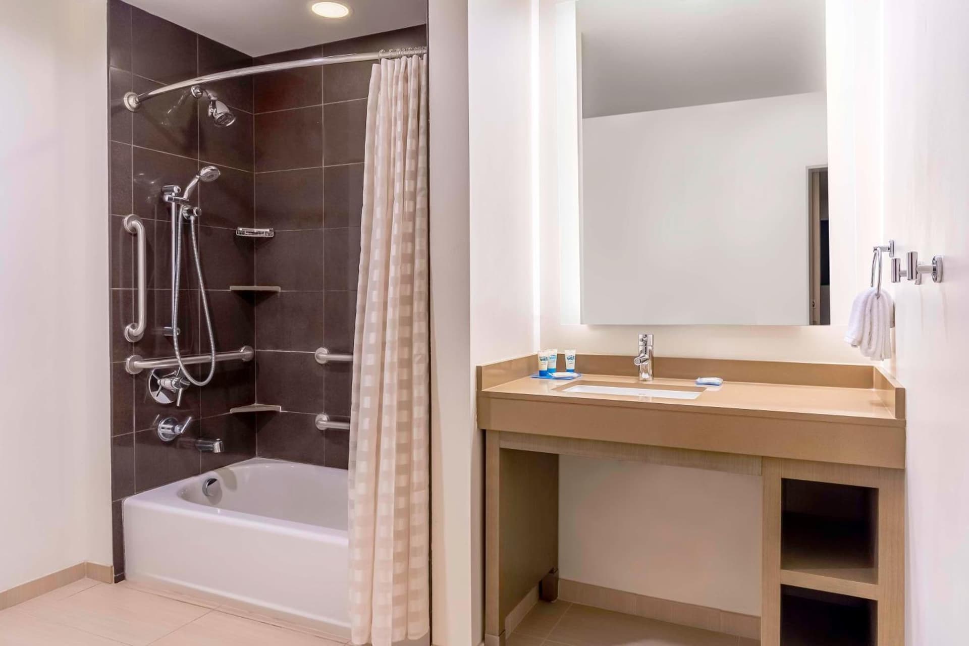 Hyatt House Salt Lake City Downtown interior in Salt Lake City, UT — gallery photo 2