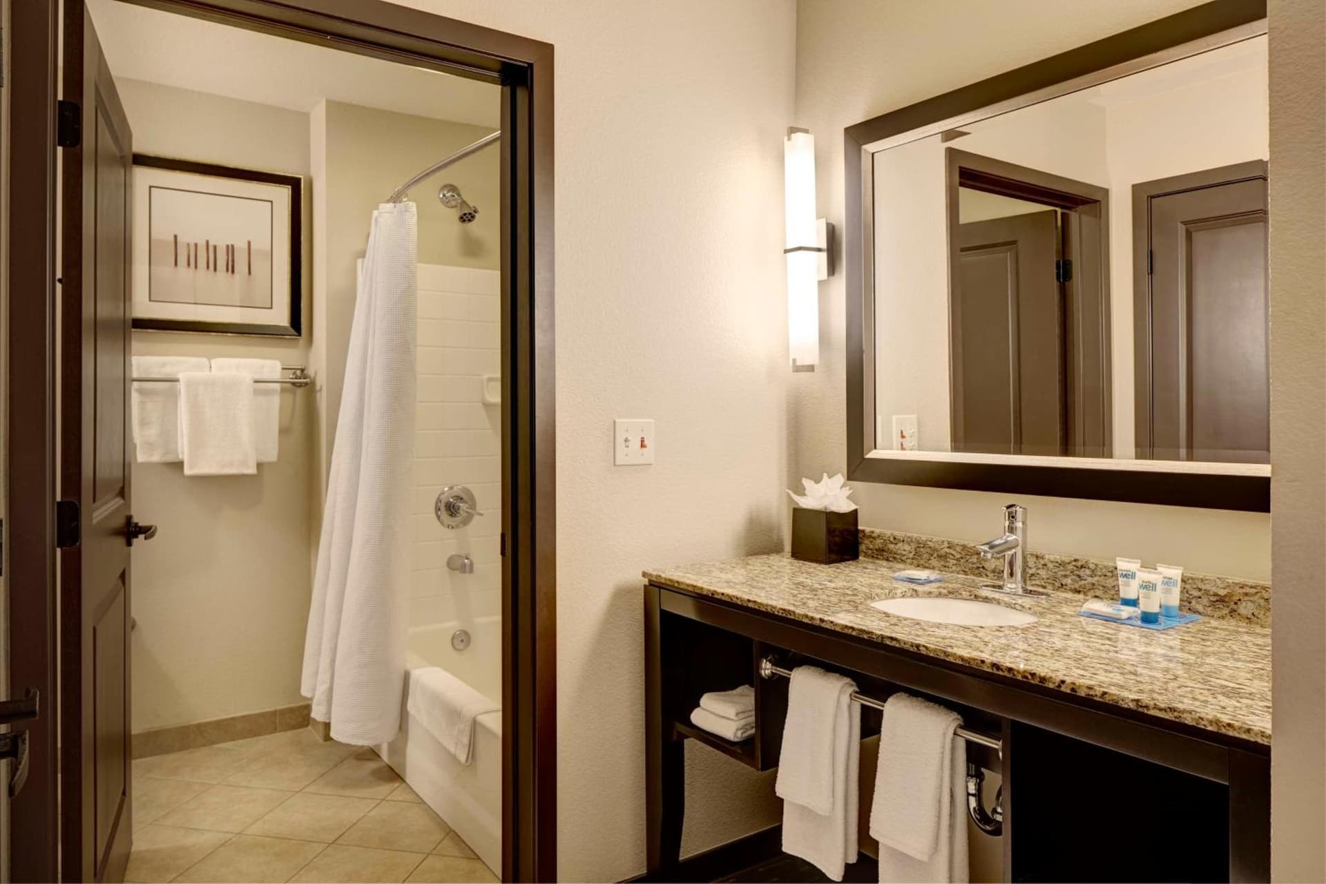 Hyatt House Seattle Bellevue gallery photo in Bellevue, WA — image 28