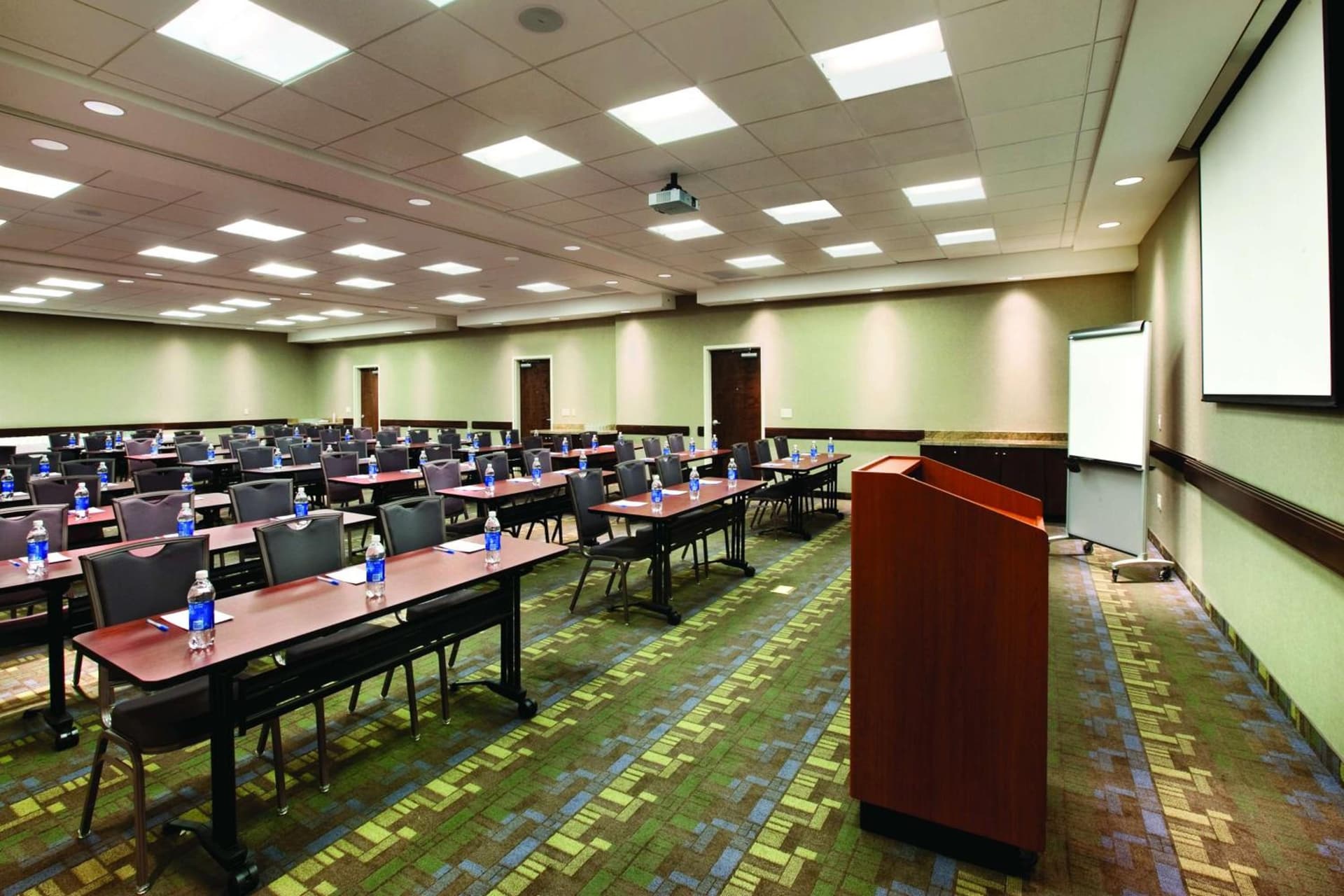Hyatt House Salt Lake City/Sandy gallery photo in Sandy, UT — image 77