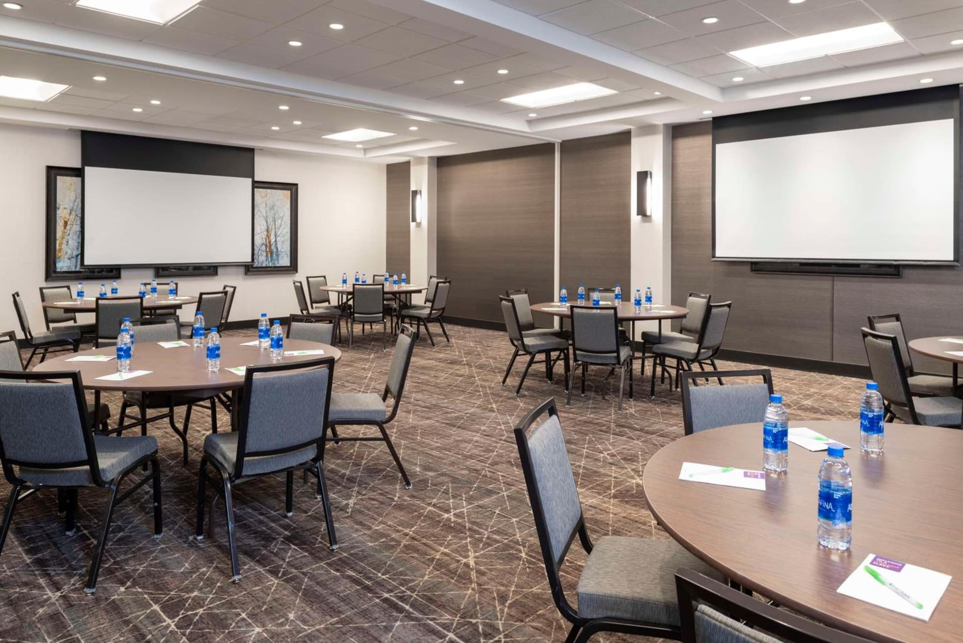 Hyatt Place Detroit/Royal Oak interior in Royal Oak, MI — gallery photo 2