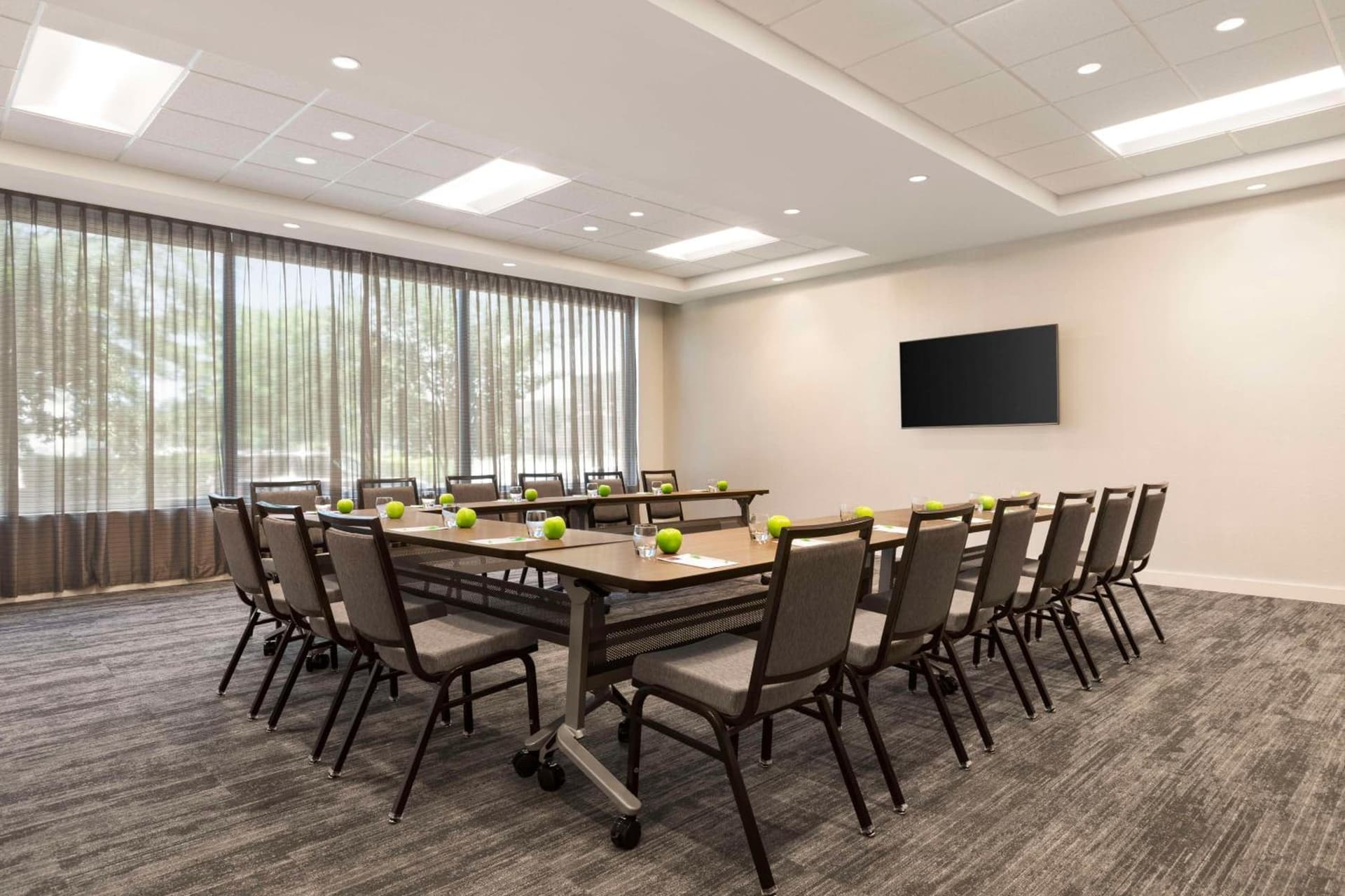 Hyatt Place Virginia Beach Town Center gallery photo in Virginia Beach, VA — image 4