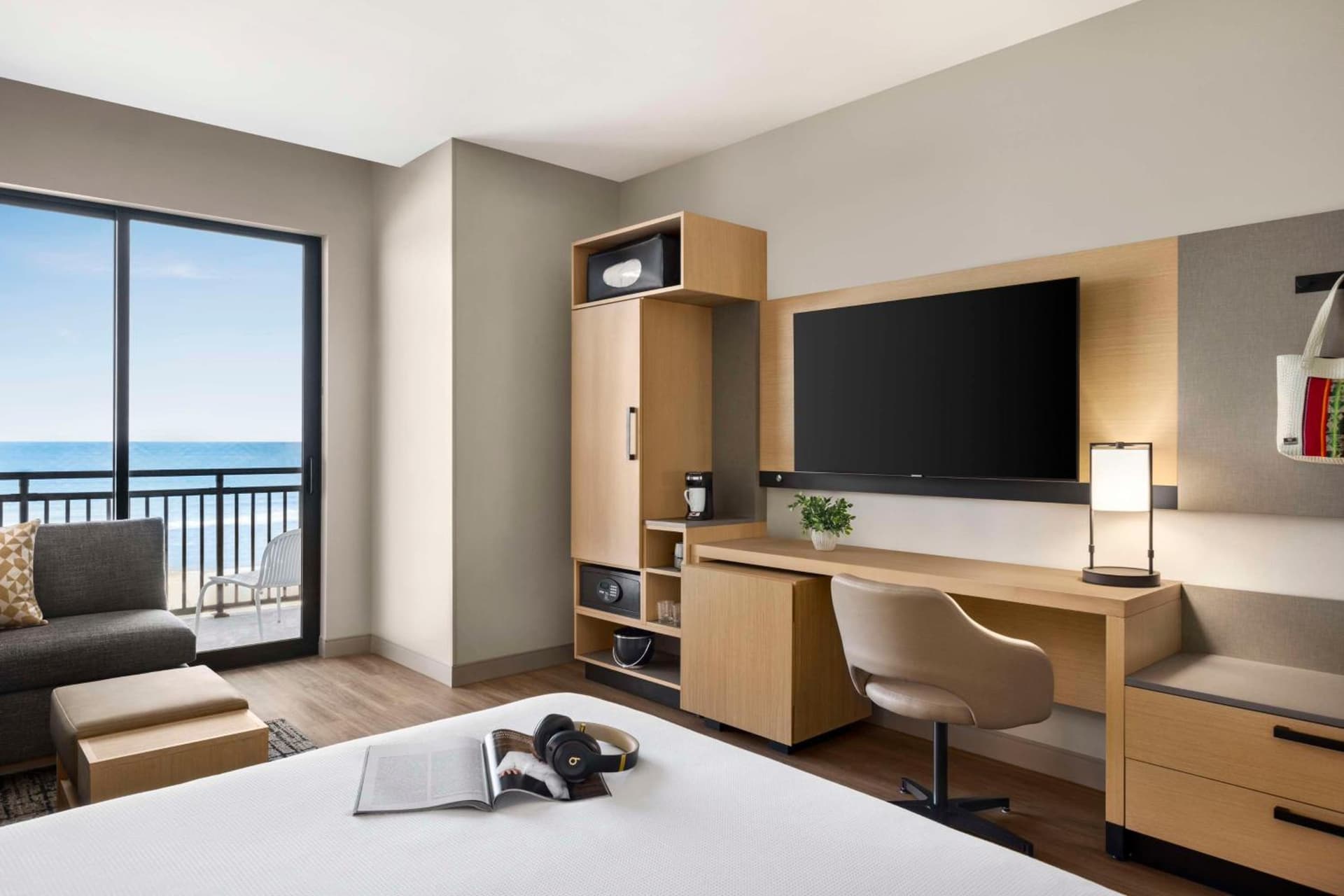 Hyatt Place Virginia Beach Oceanfront gallery photo in Virginia Beach, VA — image 54