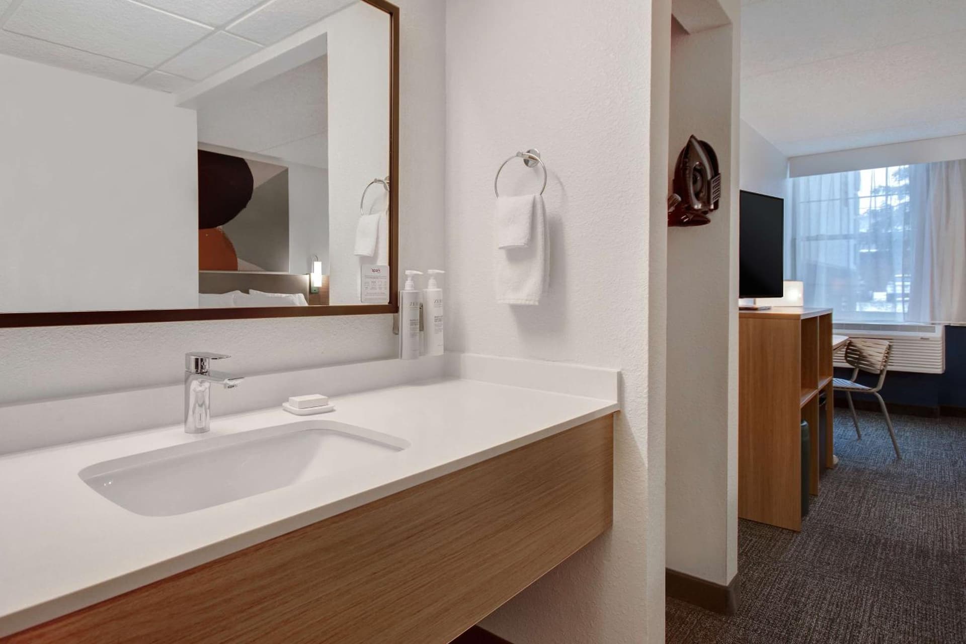 Spark By Hilton Rochester University Area property views in Rochester, NY — gallery photo 3