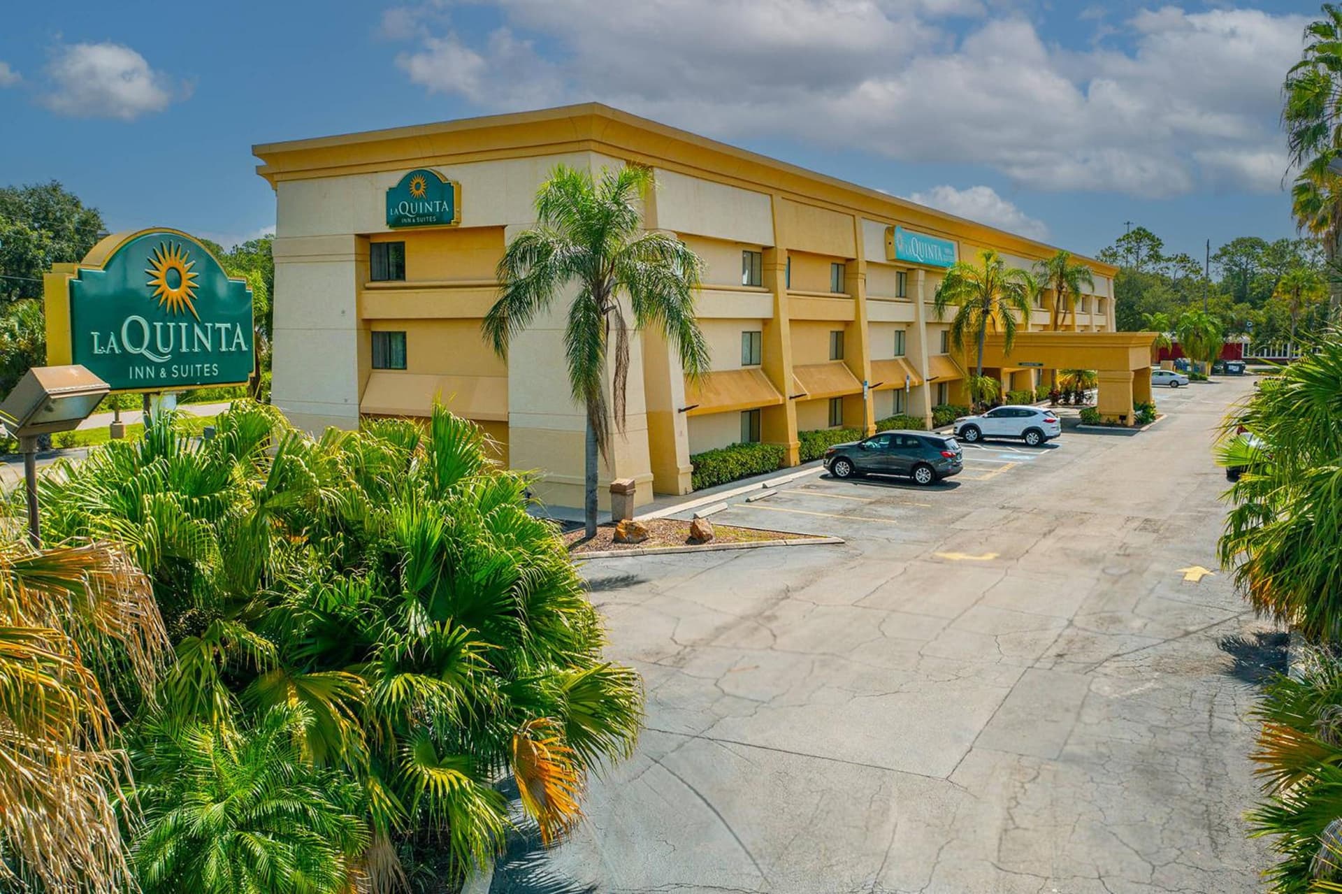 La Quinta by Wyndham Tampa Brandon West featured exterior or lobby in Tampa, FL — similar hotel