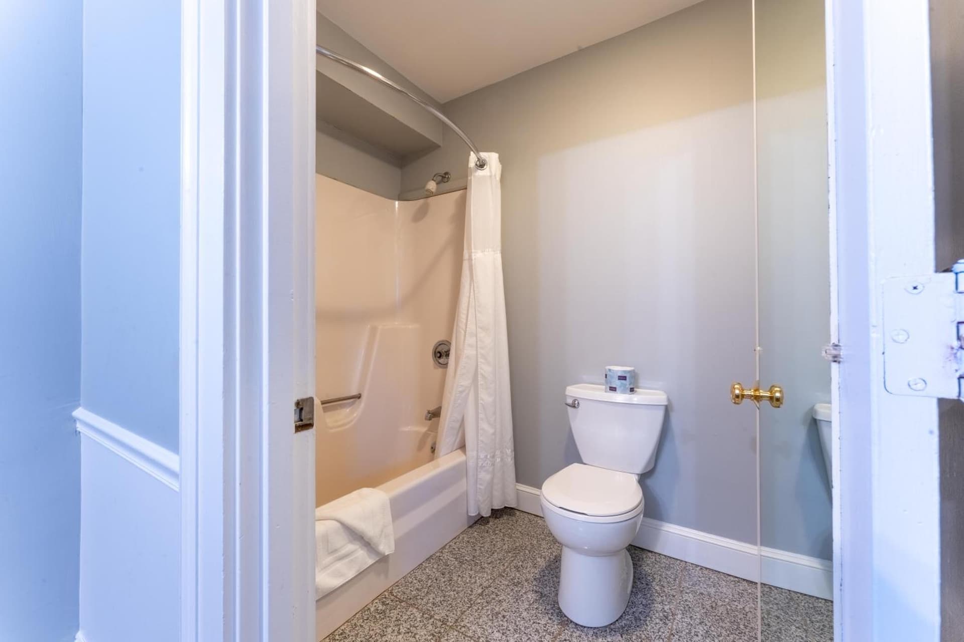 Dan'l Webster Inn and Spa gallery photo in Sandwich, MA — image 4
