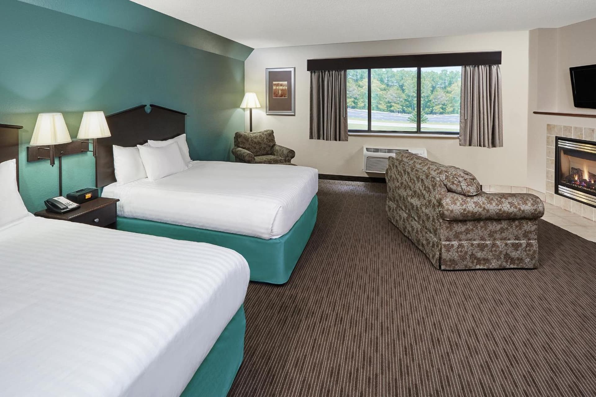 AmericInn by Wyndham Green Bay East property views in Green Bay, WI — gallery photo 3